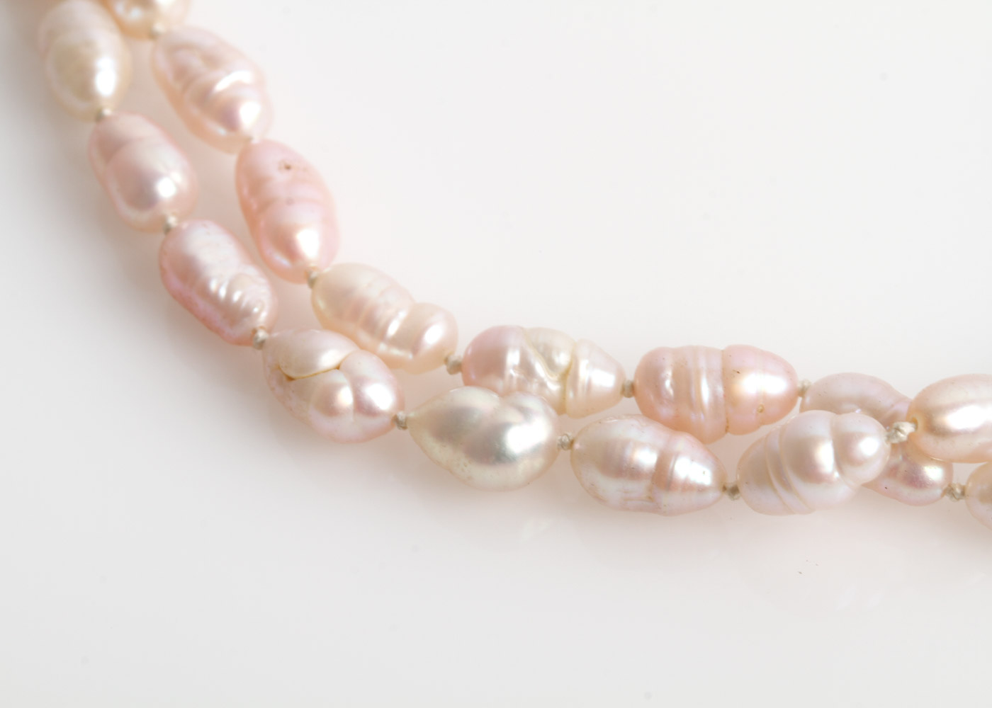 14K White Gold and Cultured Pink Freshwater Pearl Necklace