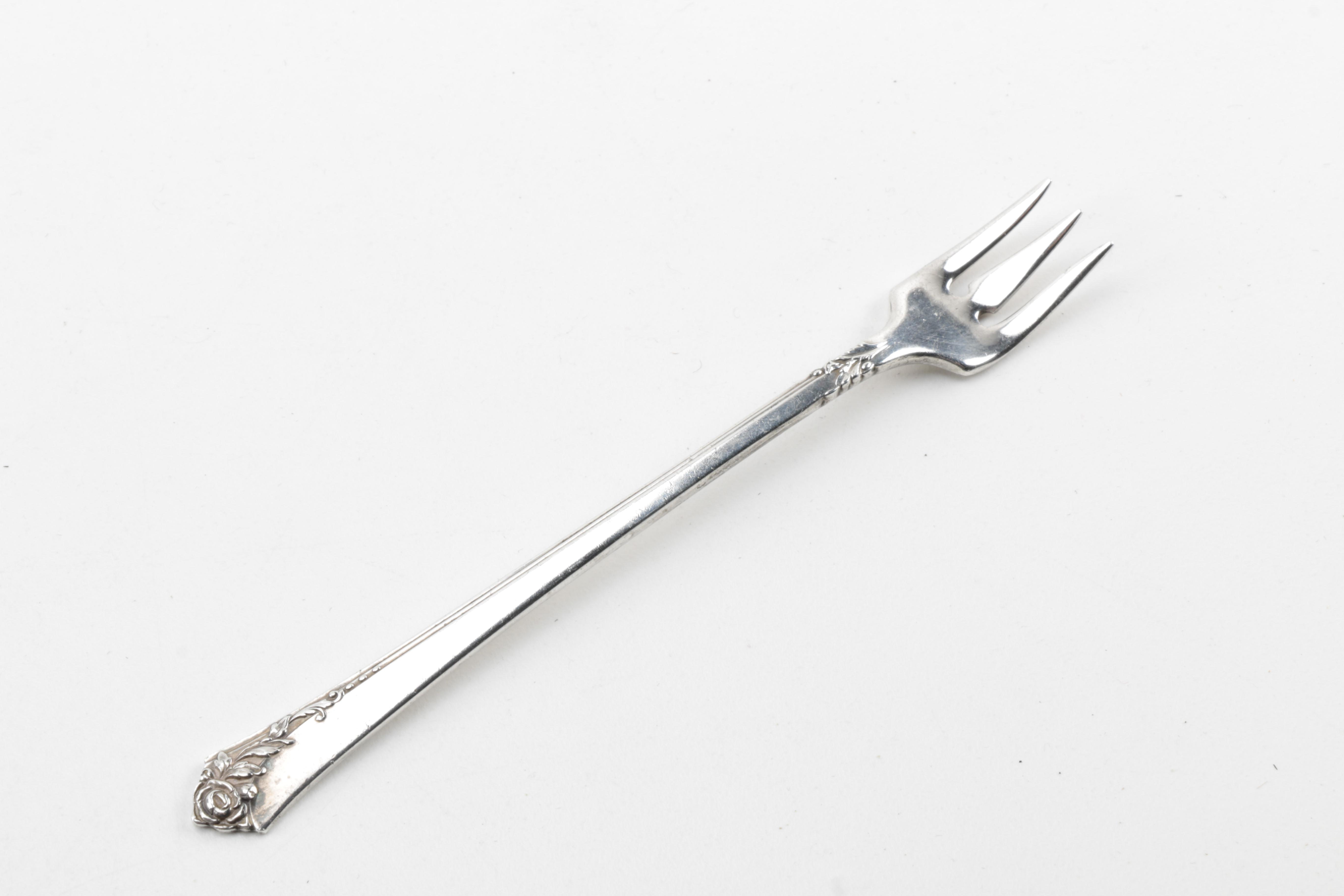 Oneida Heirloom "Damask Rose" Sterling Silver Flatware Collection