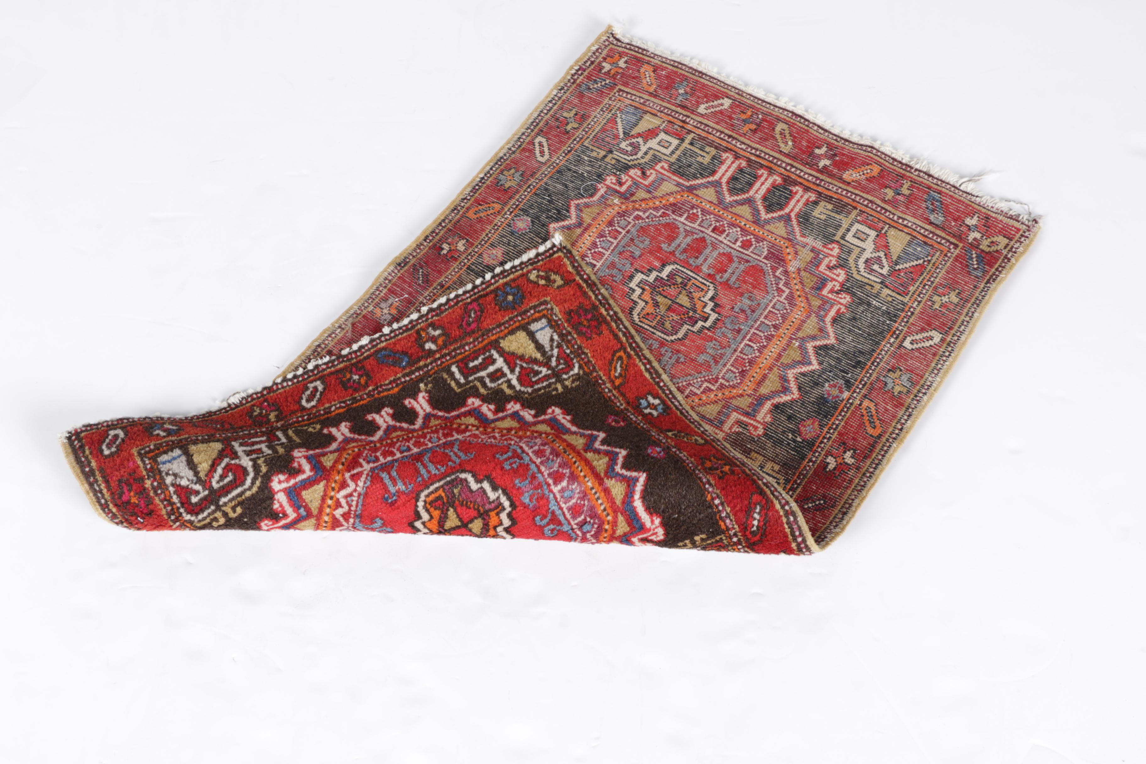 Hand-Knotted Turkish Salor Accent Rug