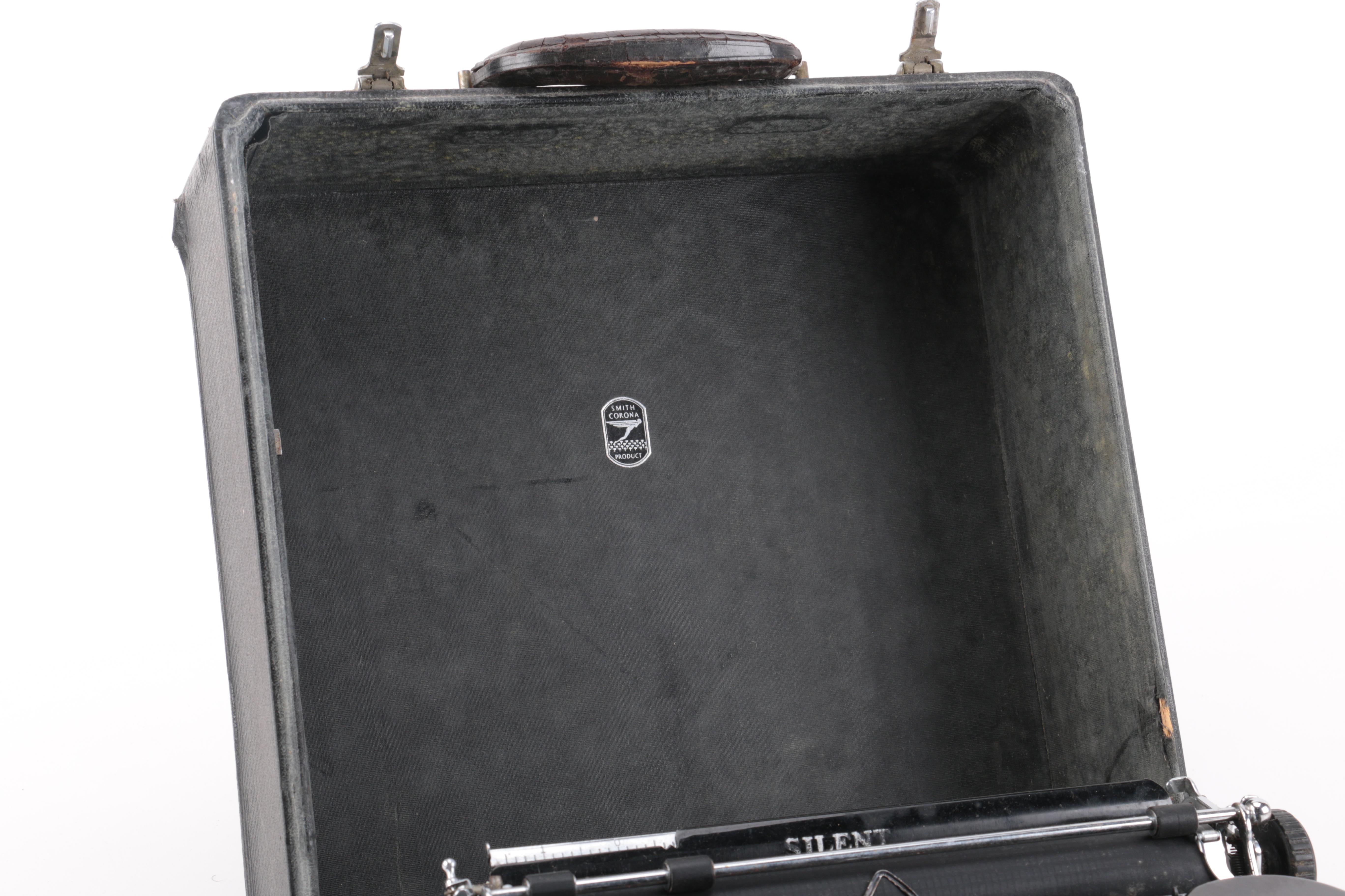 Vintage 1939 Corona Silent Typewriter