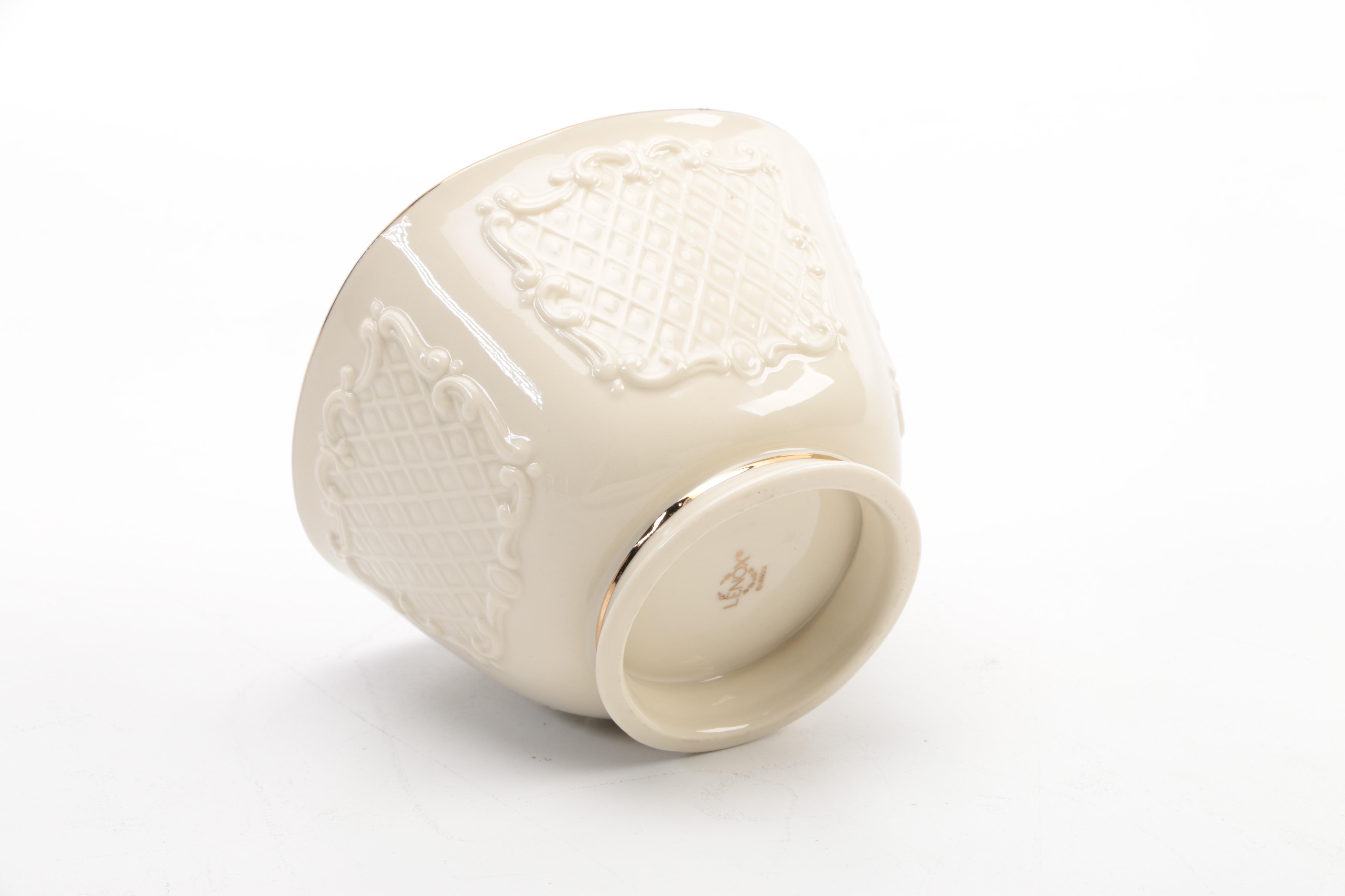 Group of Tableware Including Lenox "Butterfly Meadow Cloud"