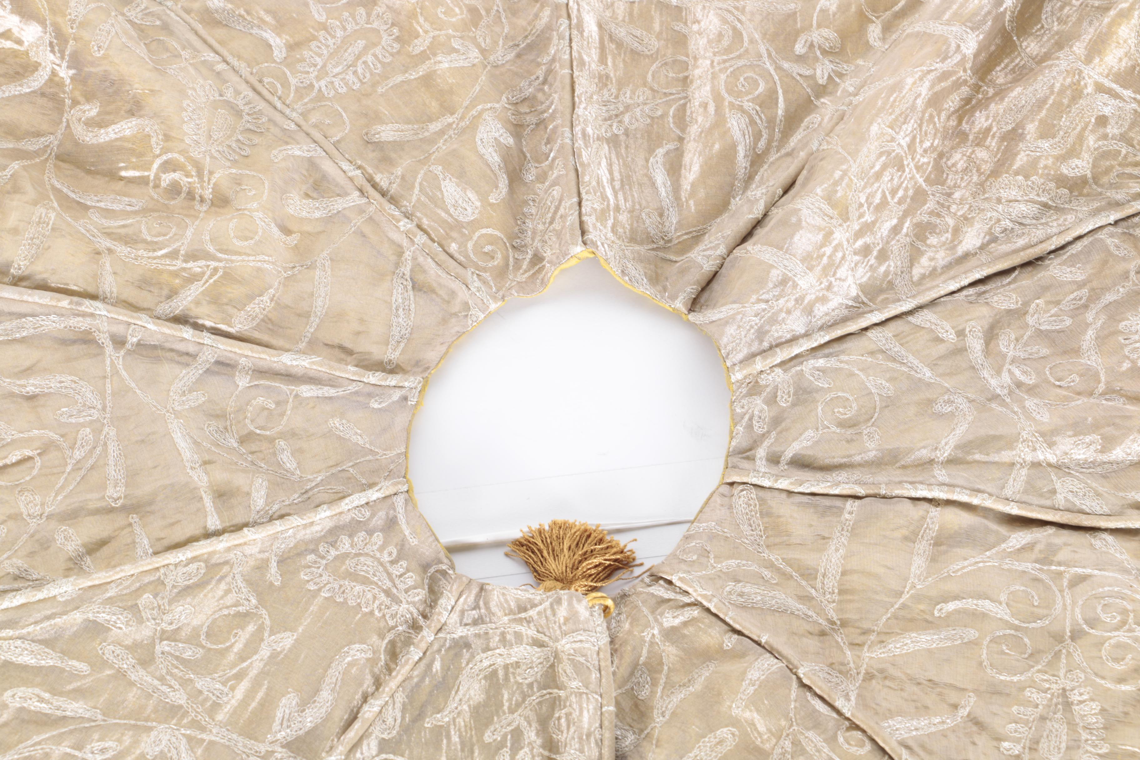 Gold Tone Tree Skirt