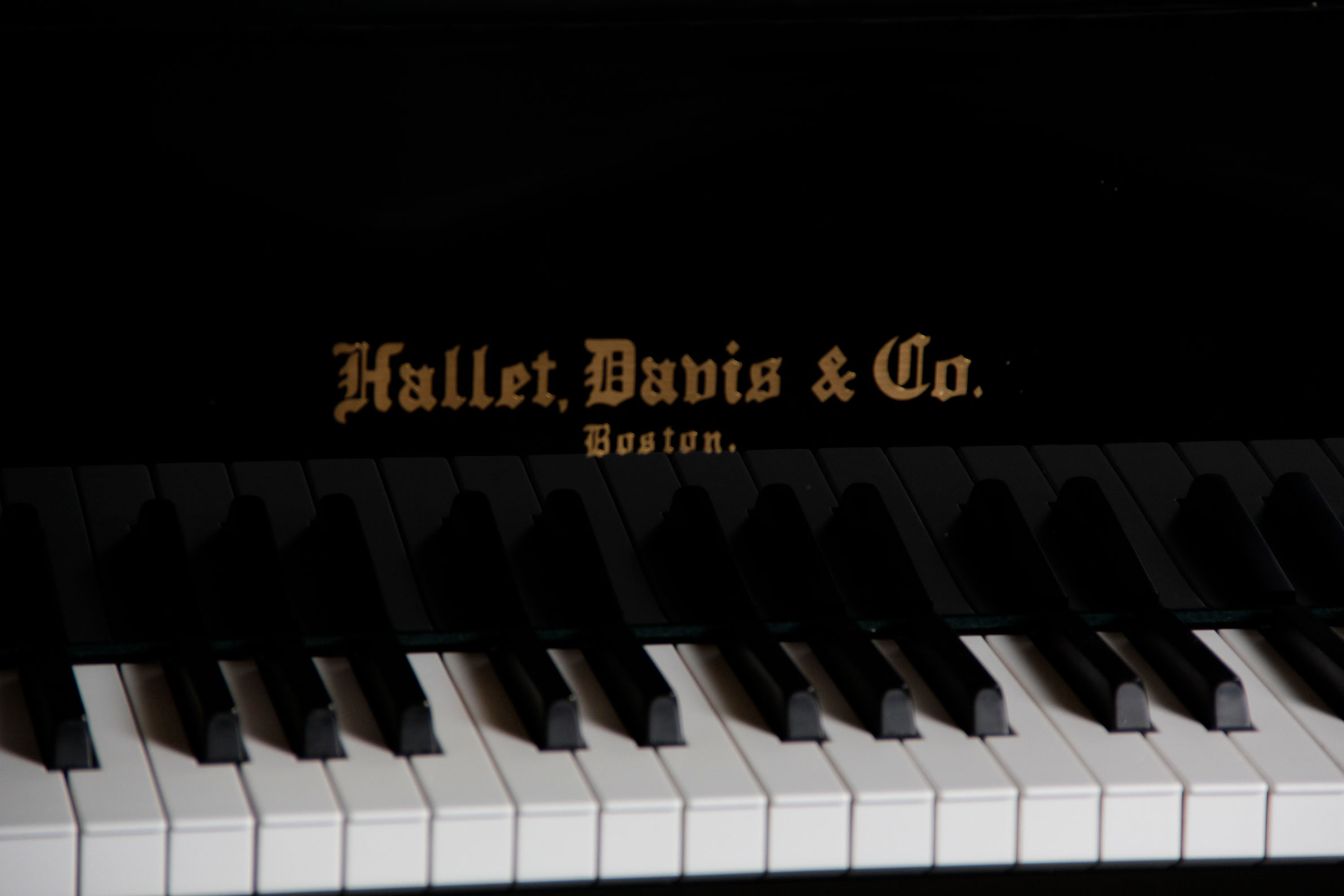 Hallet, Davis & Co. Baby Grand Piano