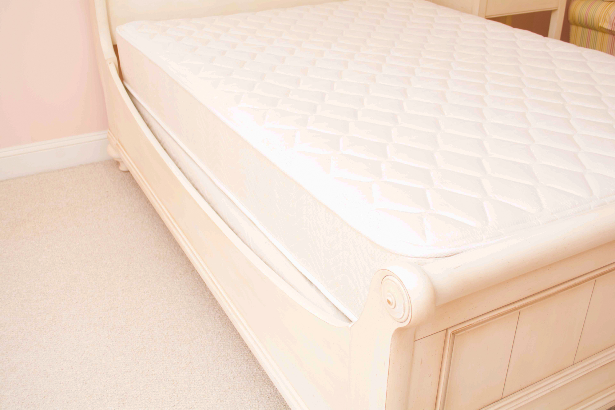 Ethan Allen "Robyn" Full Size Sleigh Bed