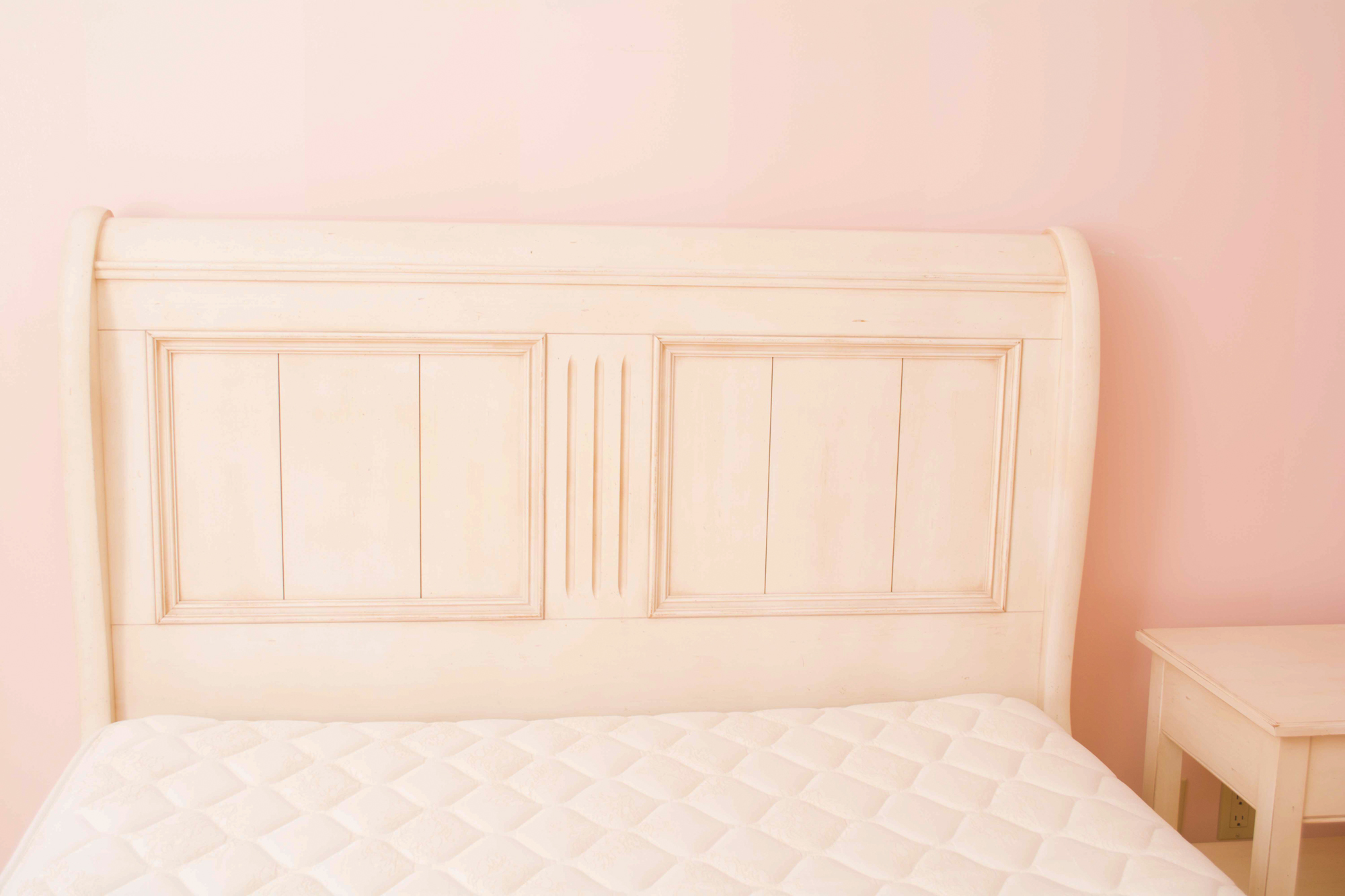 Ethan Allen "Robyn" Full Size Sleigh Bed