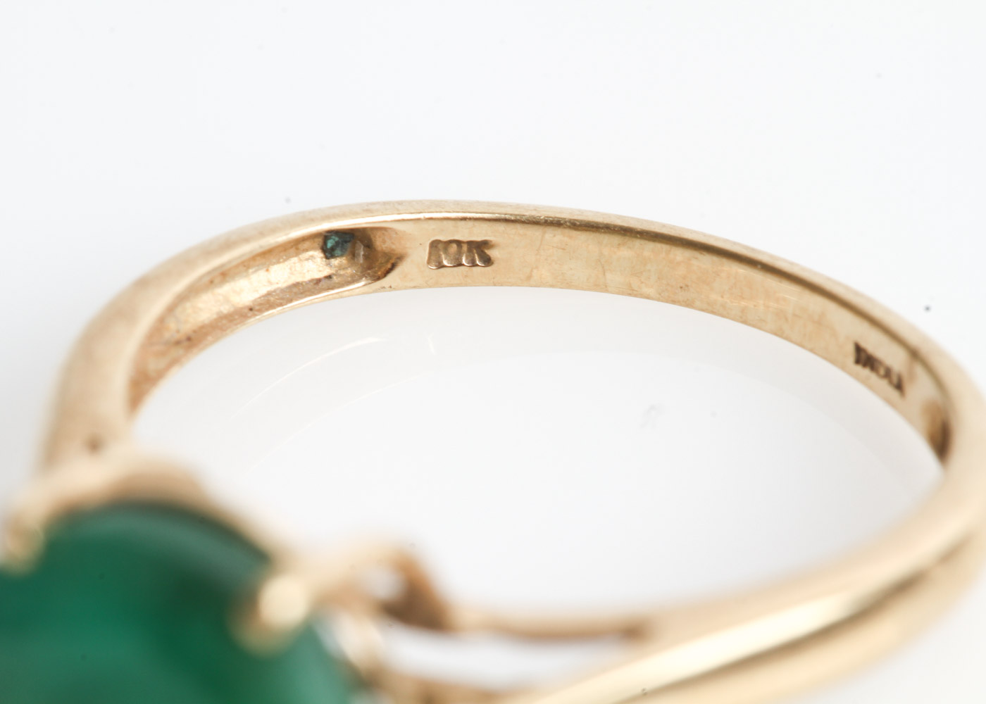 10K Yellow Gold and 2.75 CTS Emerald Ring