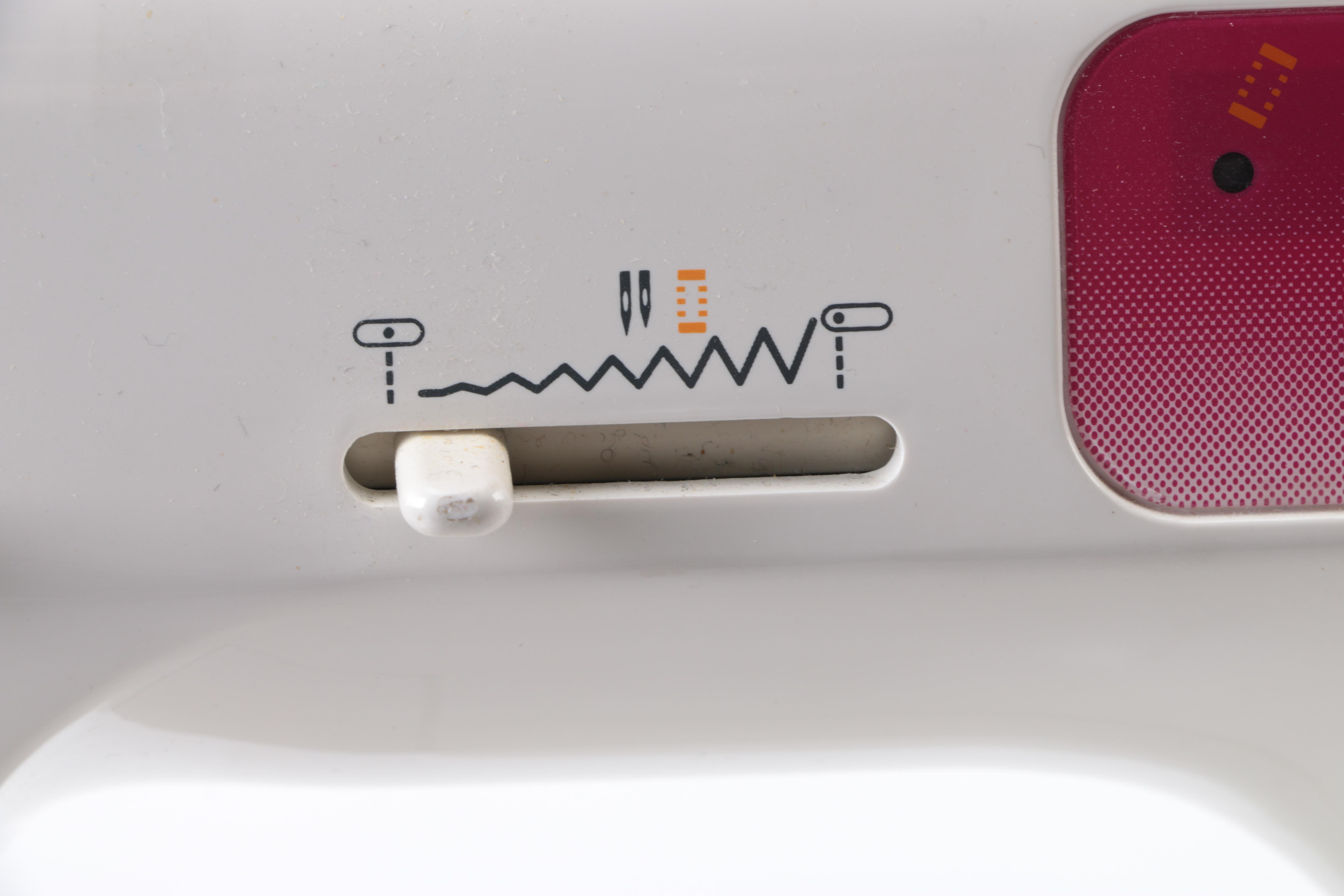 Singer 3962 Sewing Machine with Case