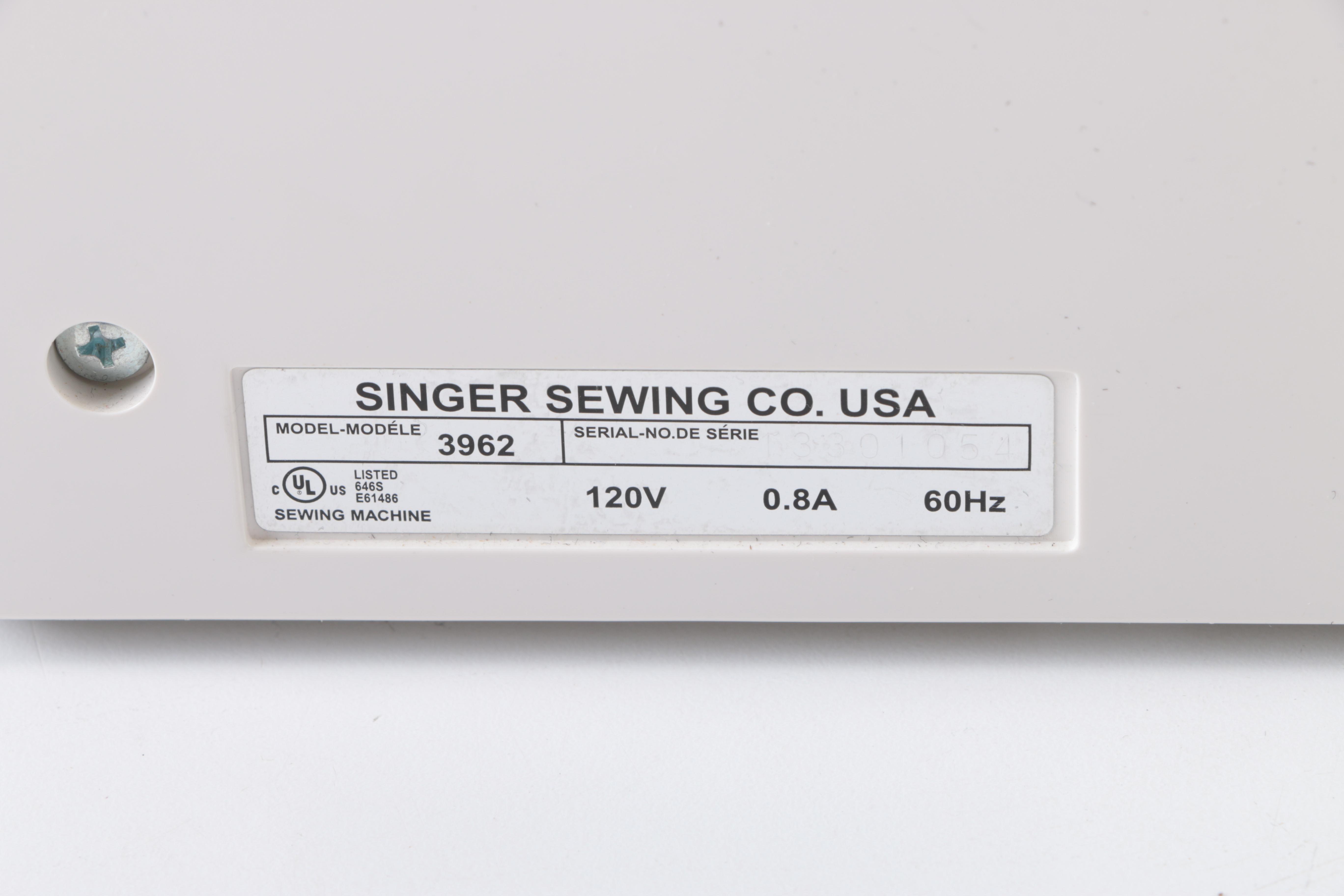 Singer 3962 Sewing Machine with Case