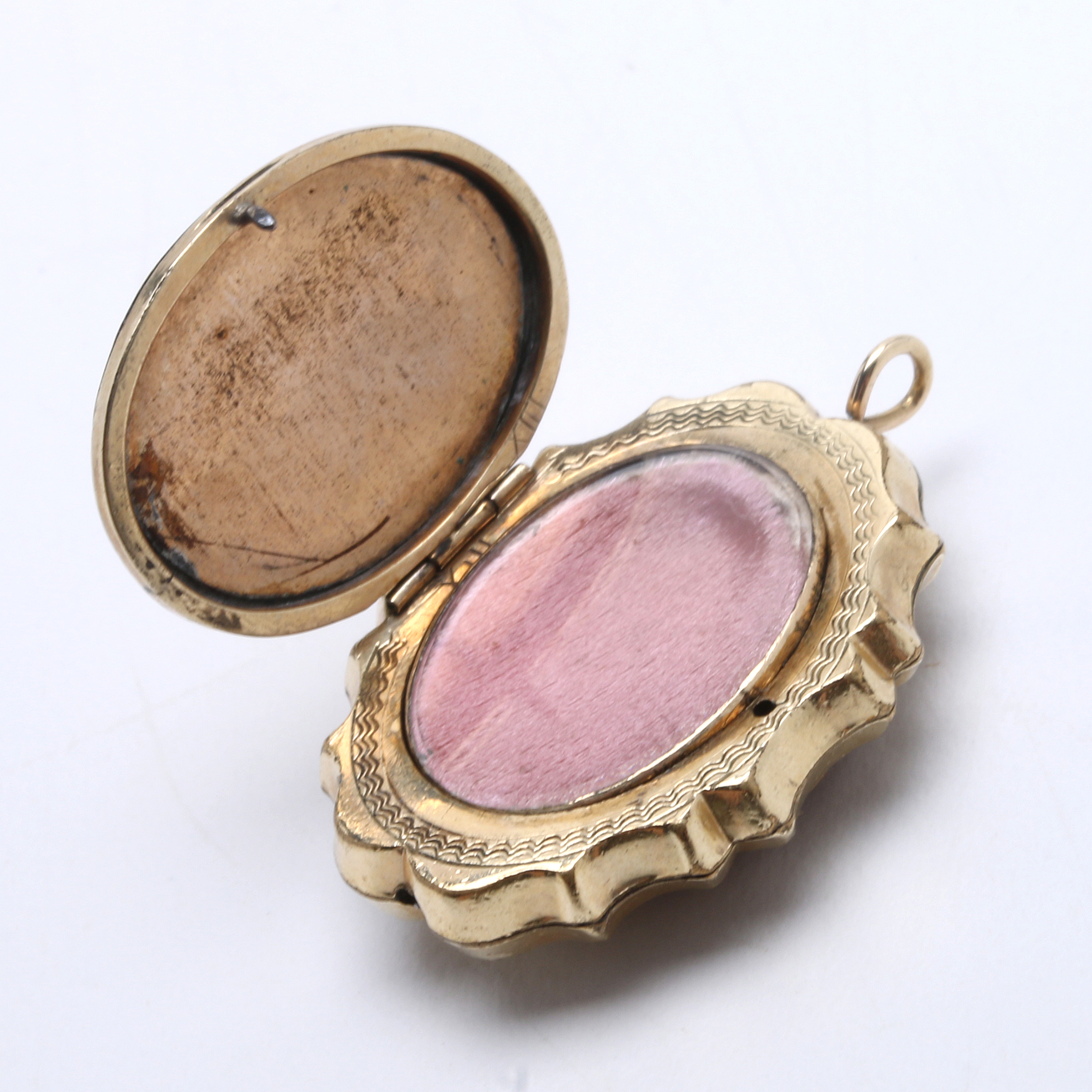 Antique Gold Filled Engraved Locket with Carnelian Medalion