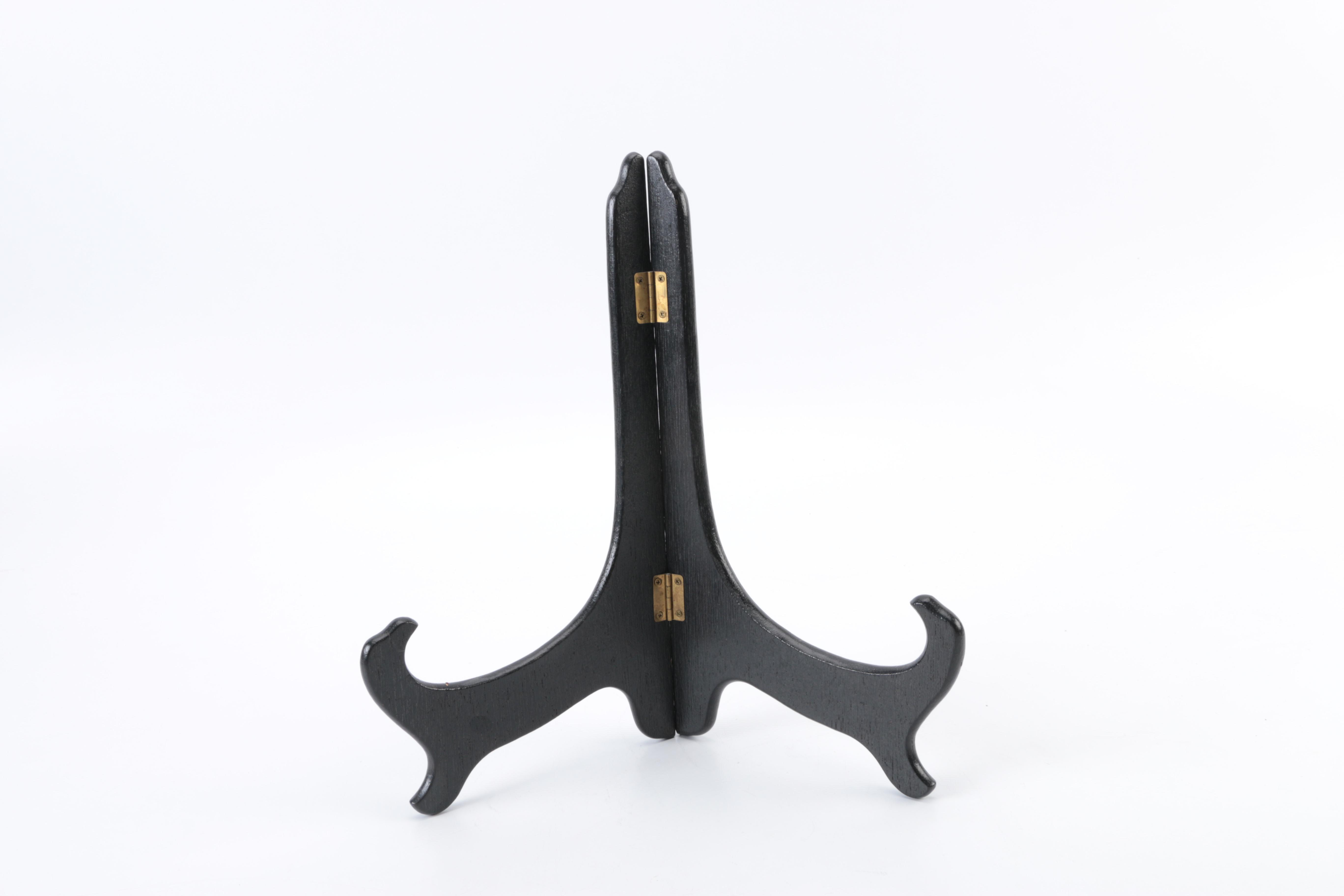 Chinese Decorative Lacquered Plate with Stand