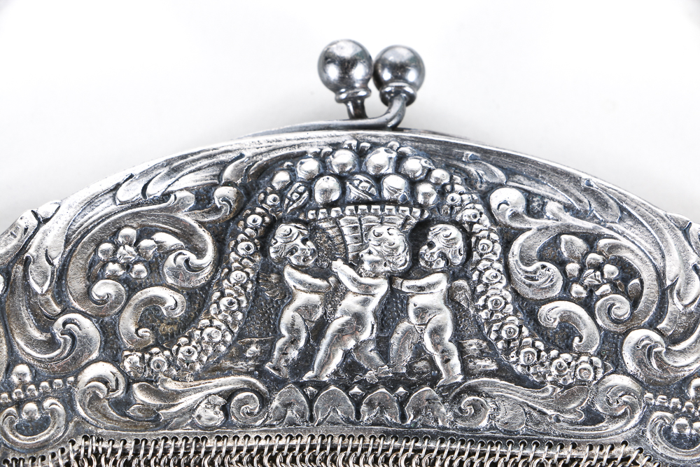 19th Century German Repoussé 800 Silver Mesh Handbag