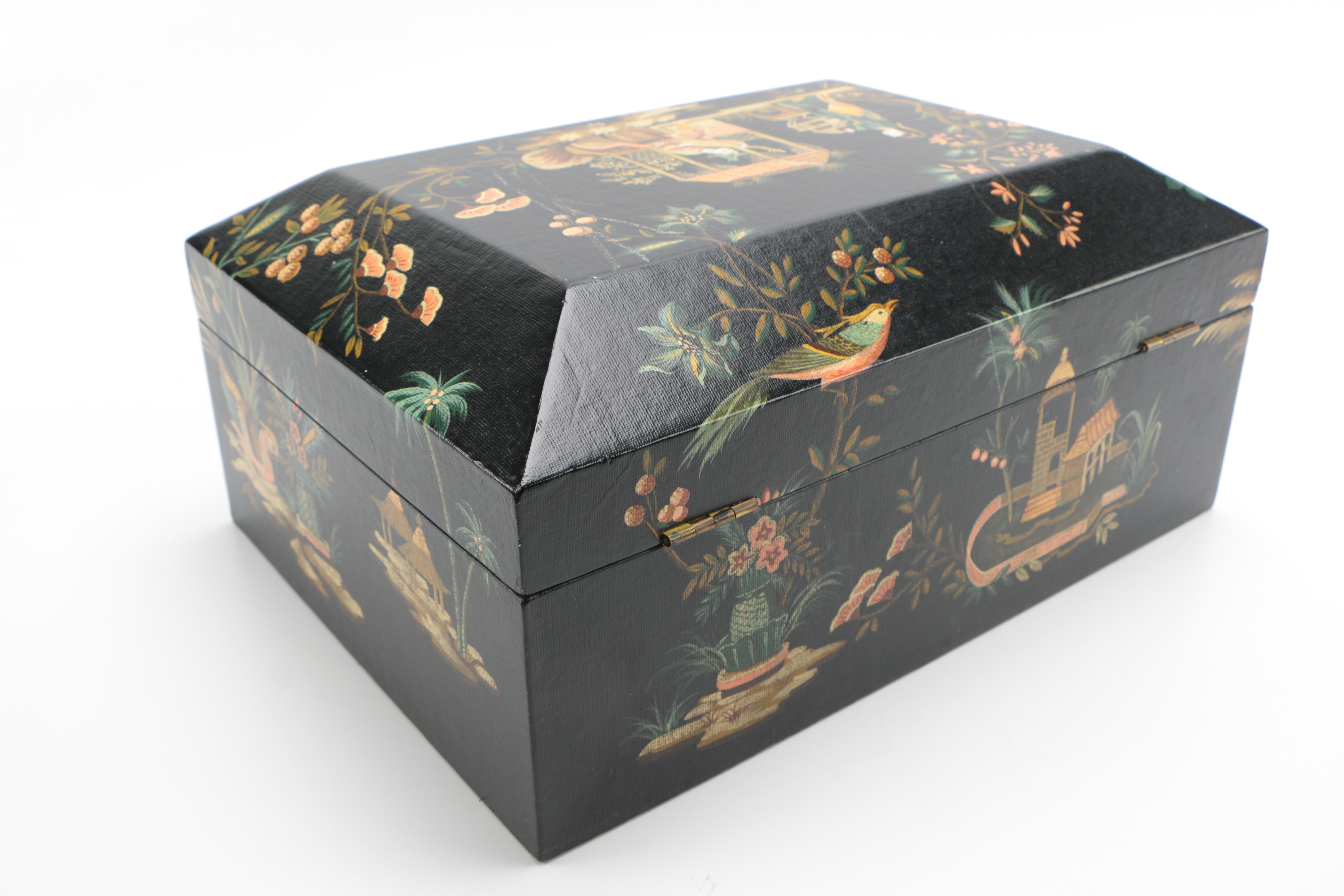 Chinese Style Wooden Box