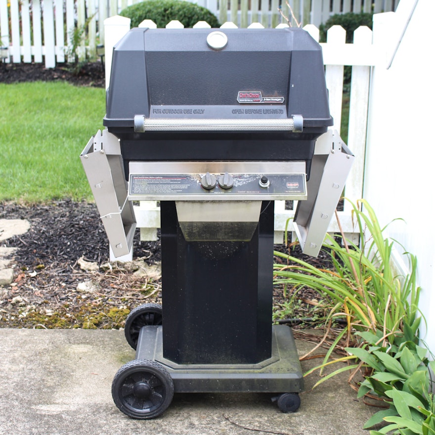Chef's Choice Gas Grill by MHP