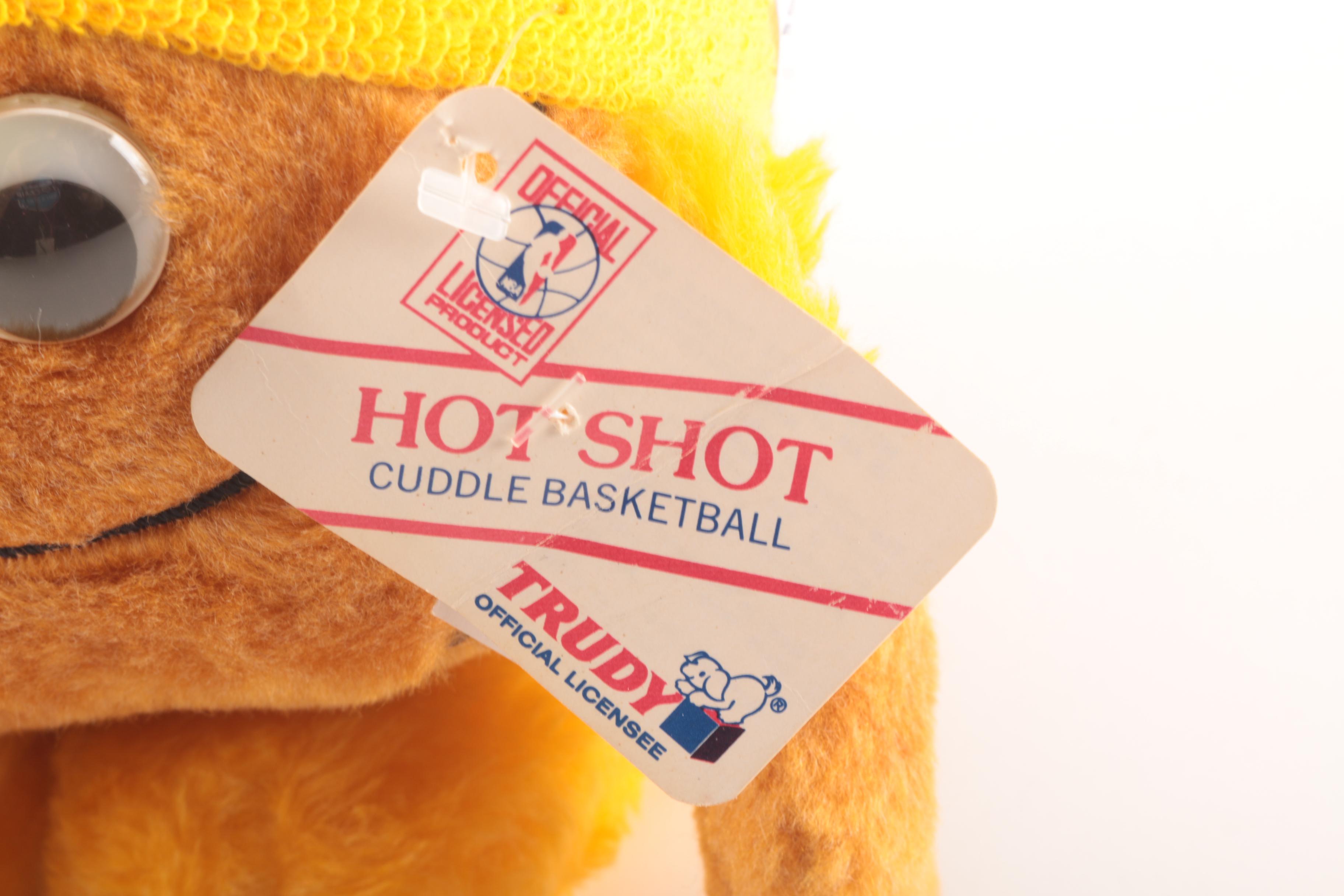 Los Angeles Lakers "Hot Shot Cuddle Basketball" Plush Toy