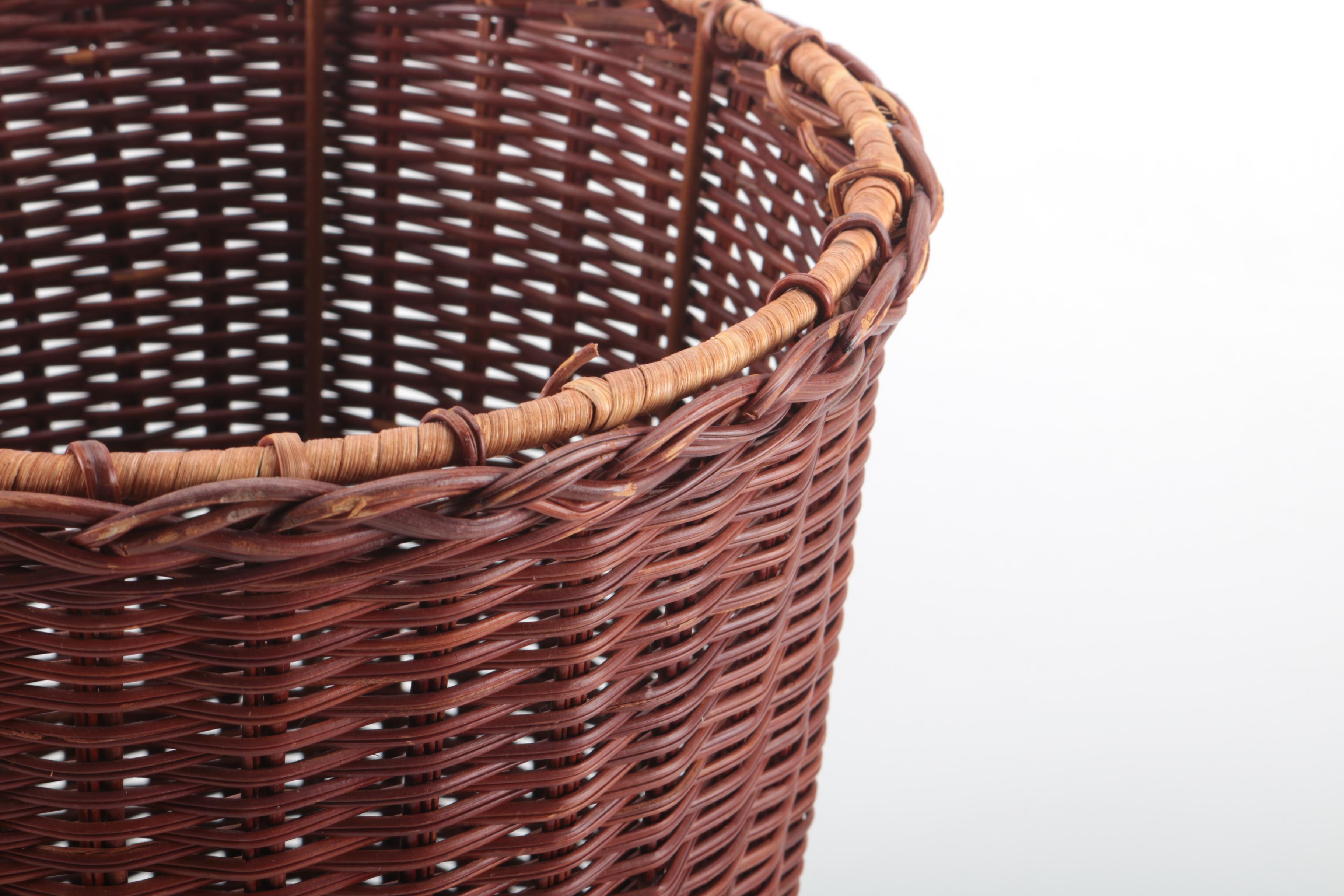 Brown Wicker Bathroom Set