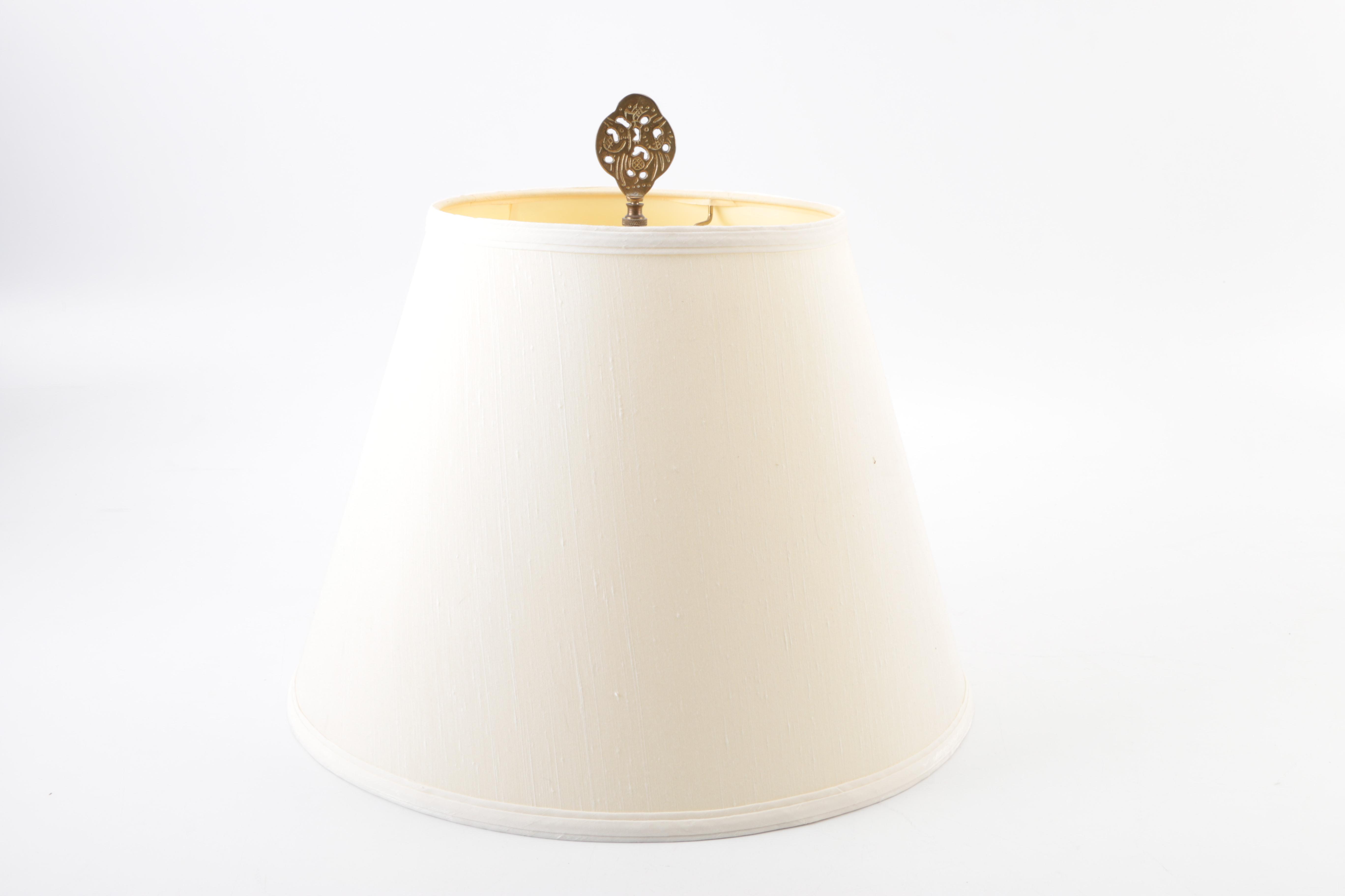 Japanese Porcelain Table Lamp with Wooden Base