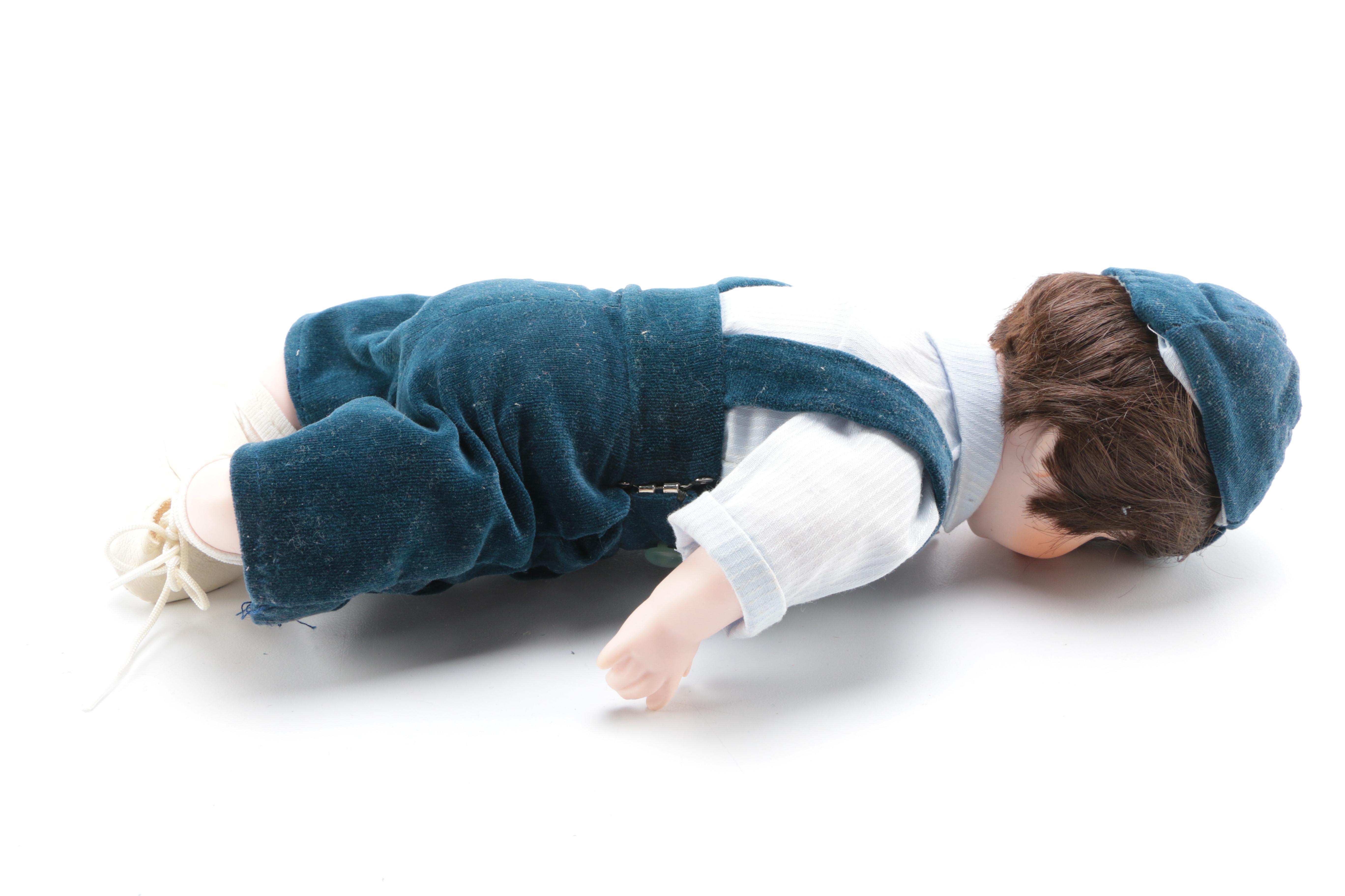 Brown Hair Toy Dolls with Matching Clothing