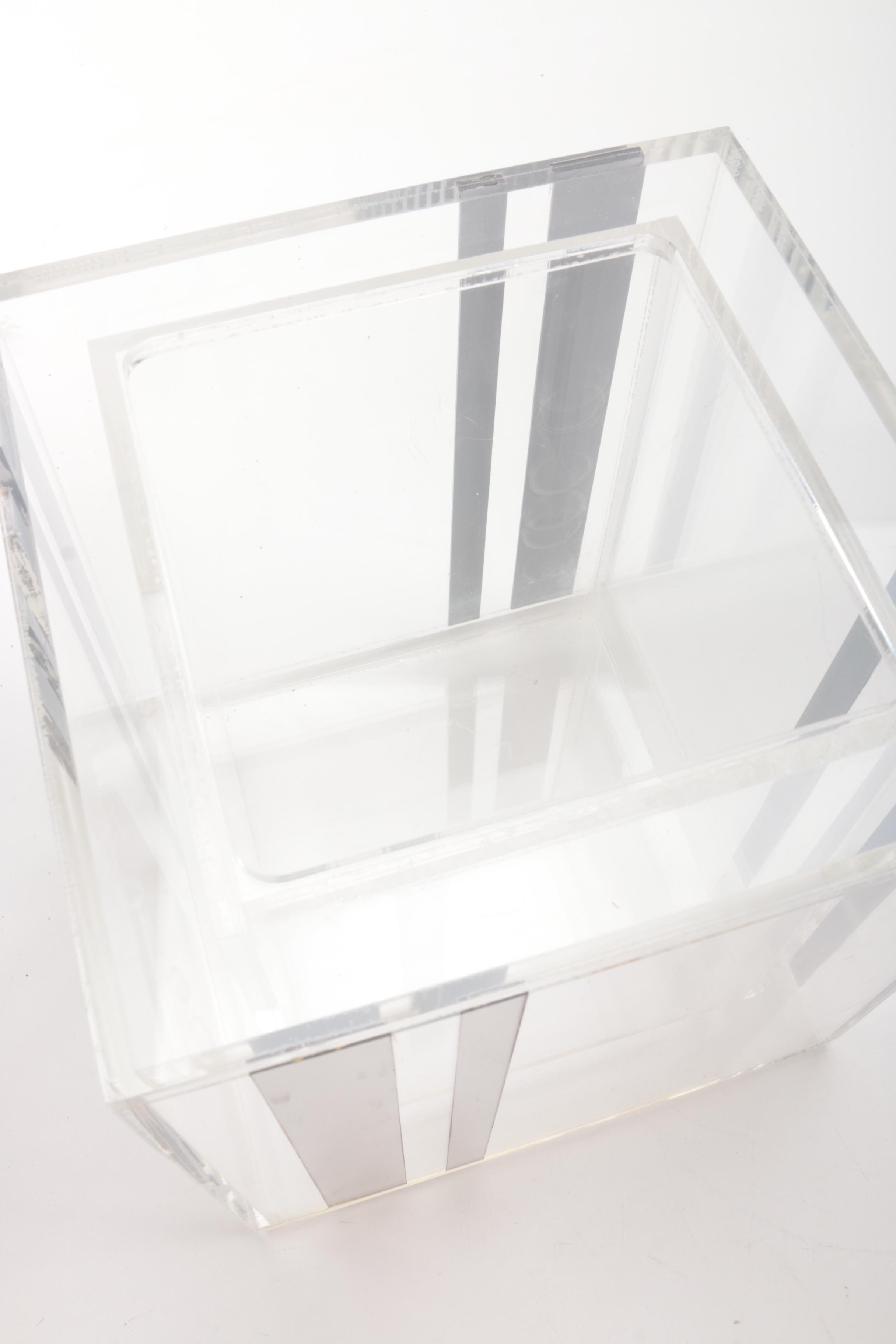 Clear Acrylic Ice Bucket