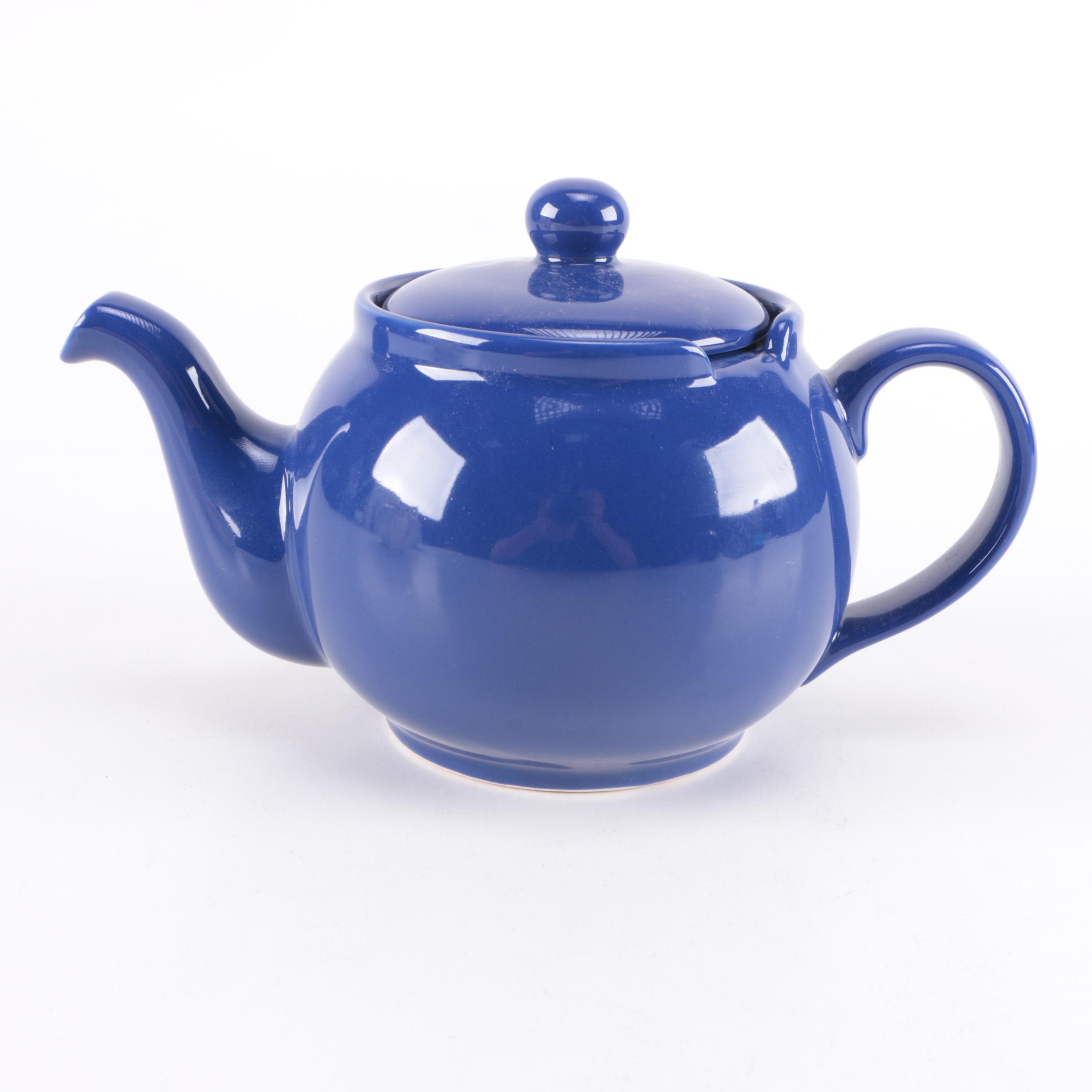 Teapot Collection Including Sadler