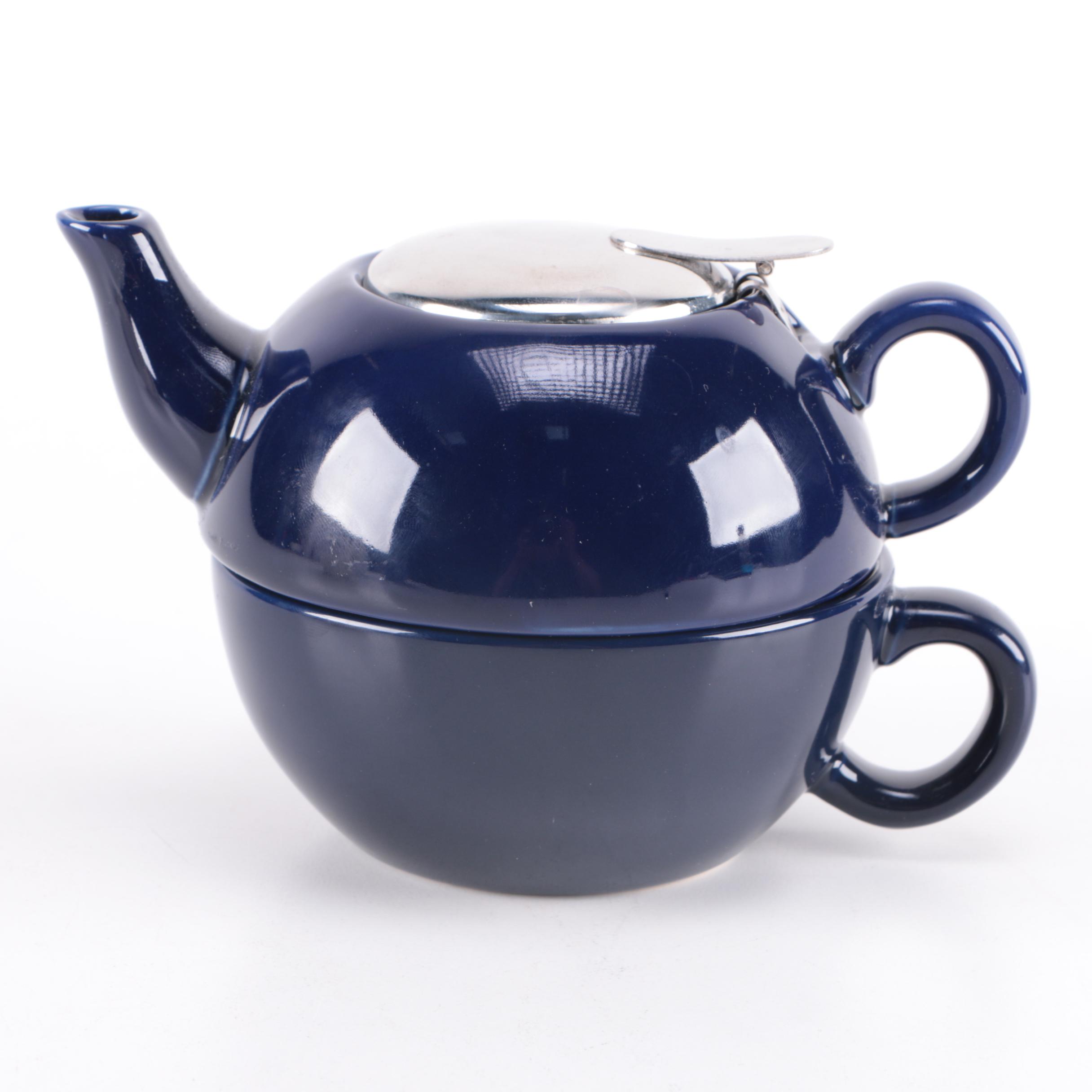 Teapot Collection Including Sadler