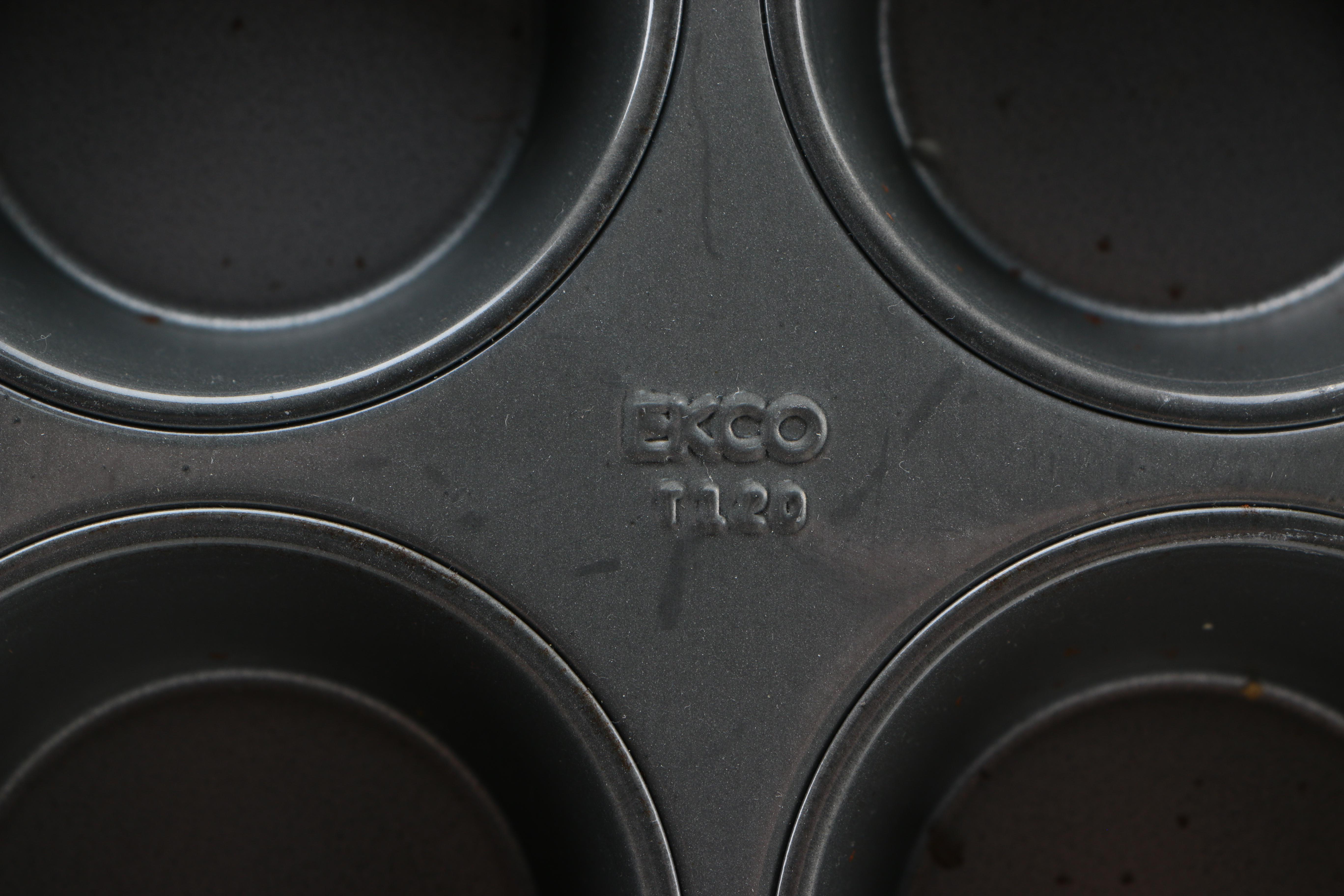 Baking Trays and Liners