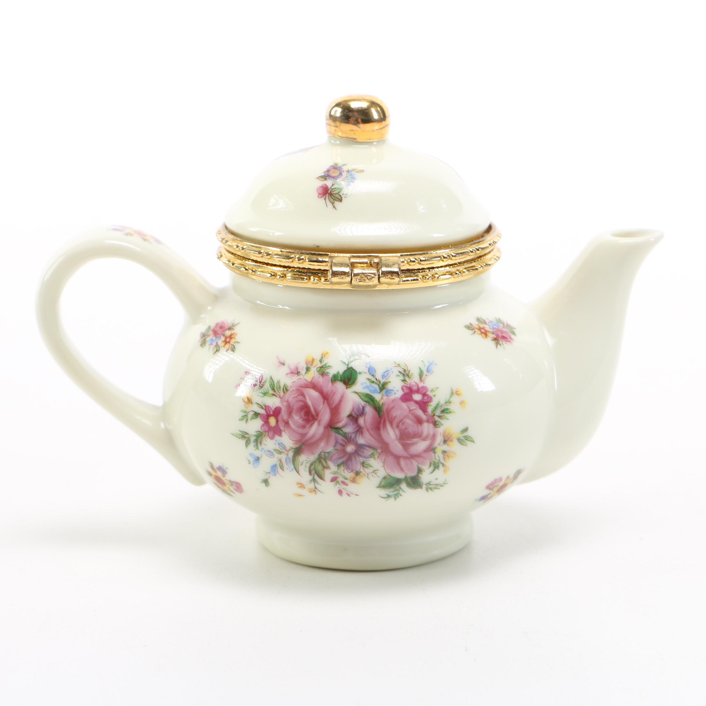 Pair of Formalities White Porcelain Teapot-Form Boxes