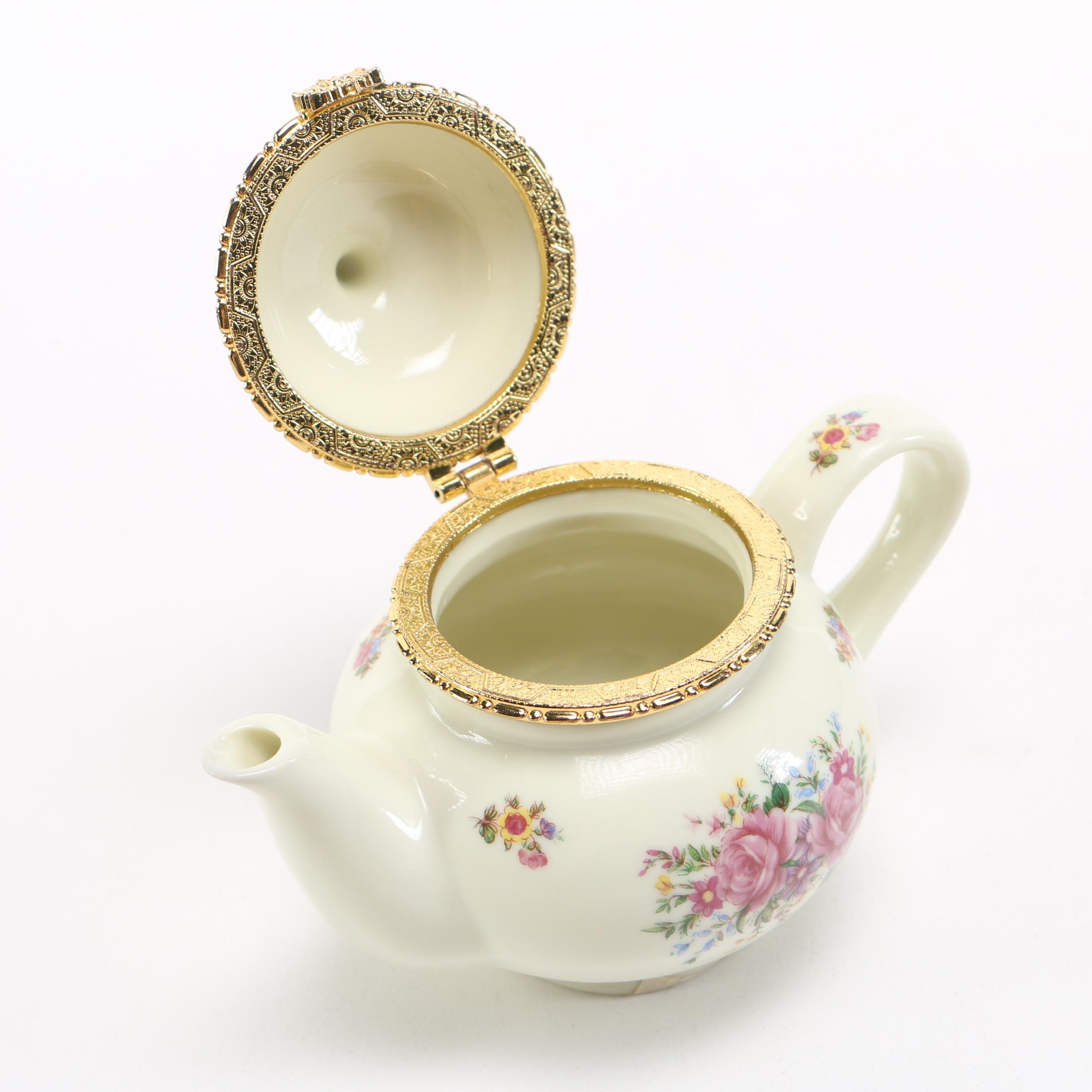 Pair of Formalities White Porcelain Teapot-Form Boxes