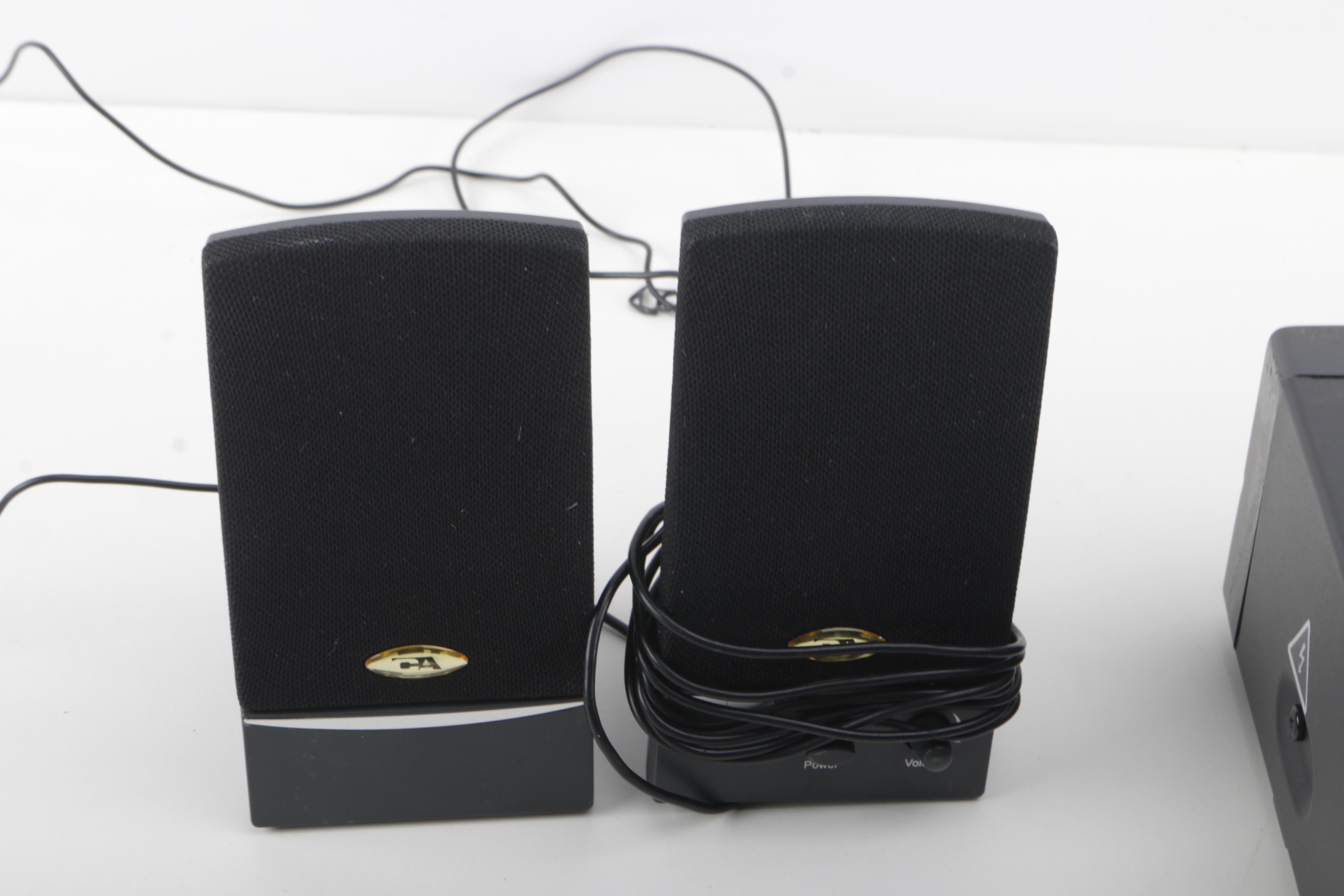 Audiovox AVP-6750M VHS Player with CA Speakers