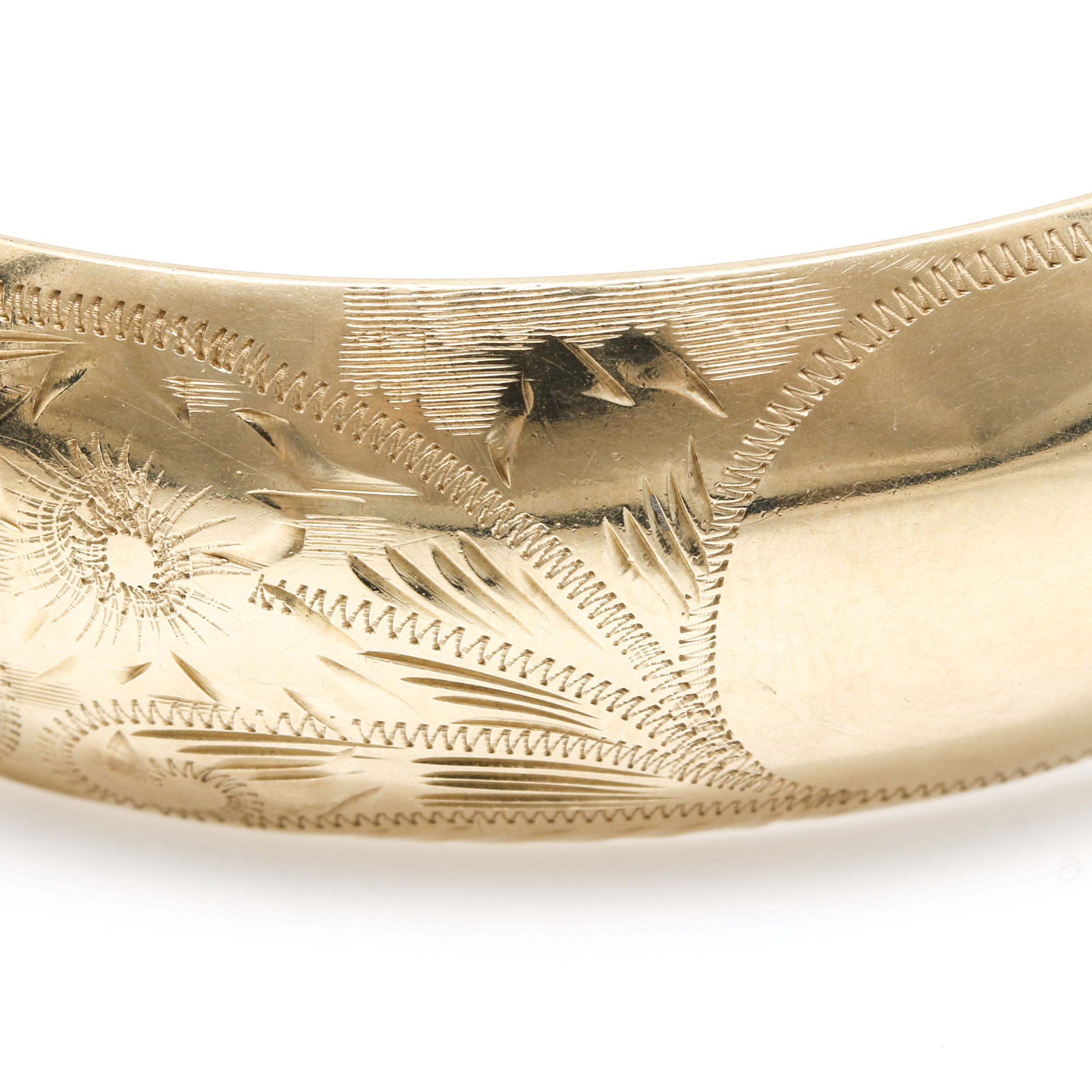 14K Yellow Gold Hinged Bangle