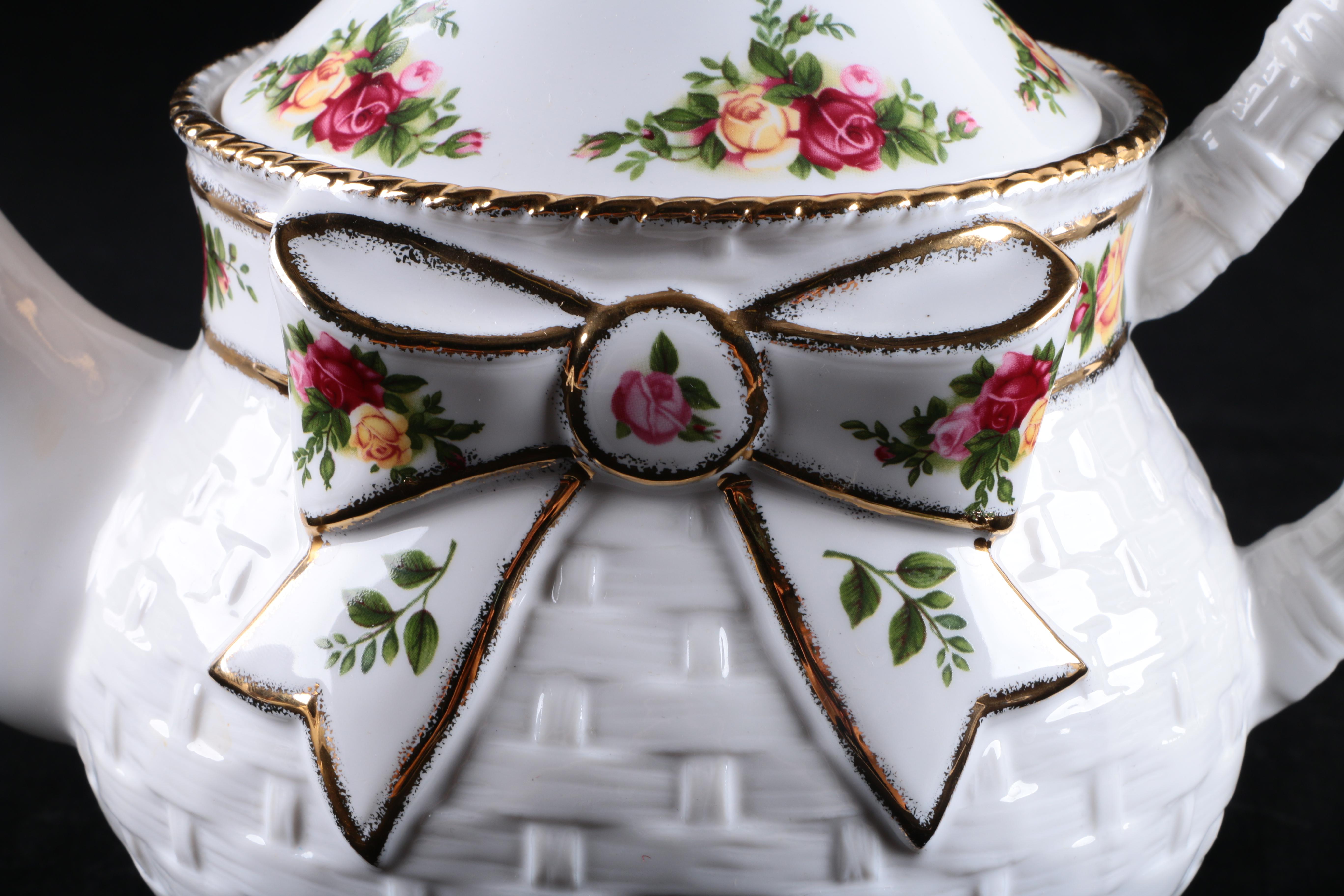 Royal Albert "Old Country Roses" Tableware