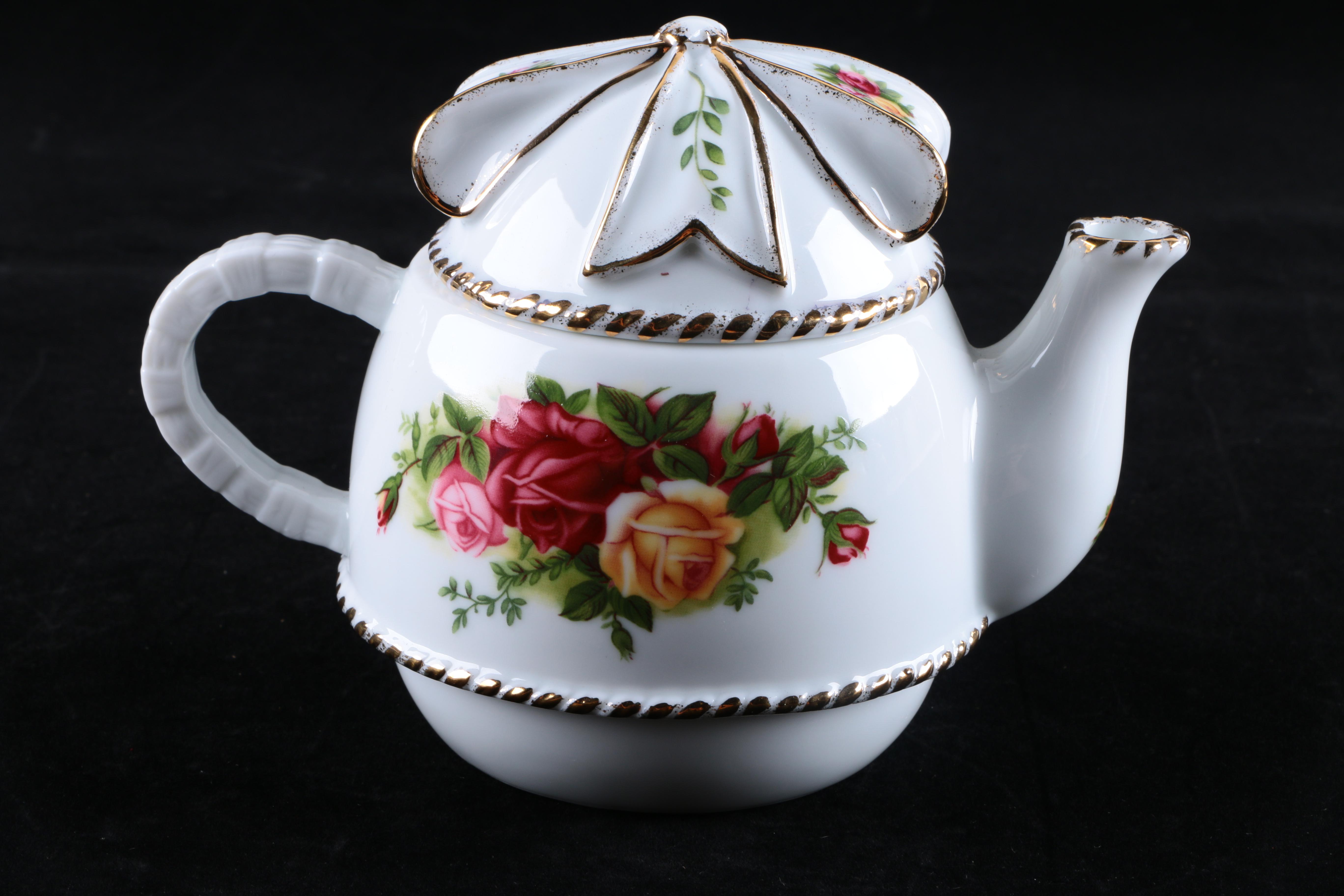 Royal Albert "Old Country Roses" Tableware