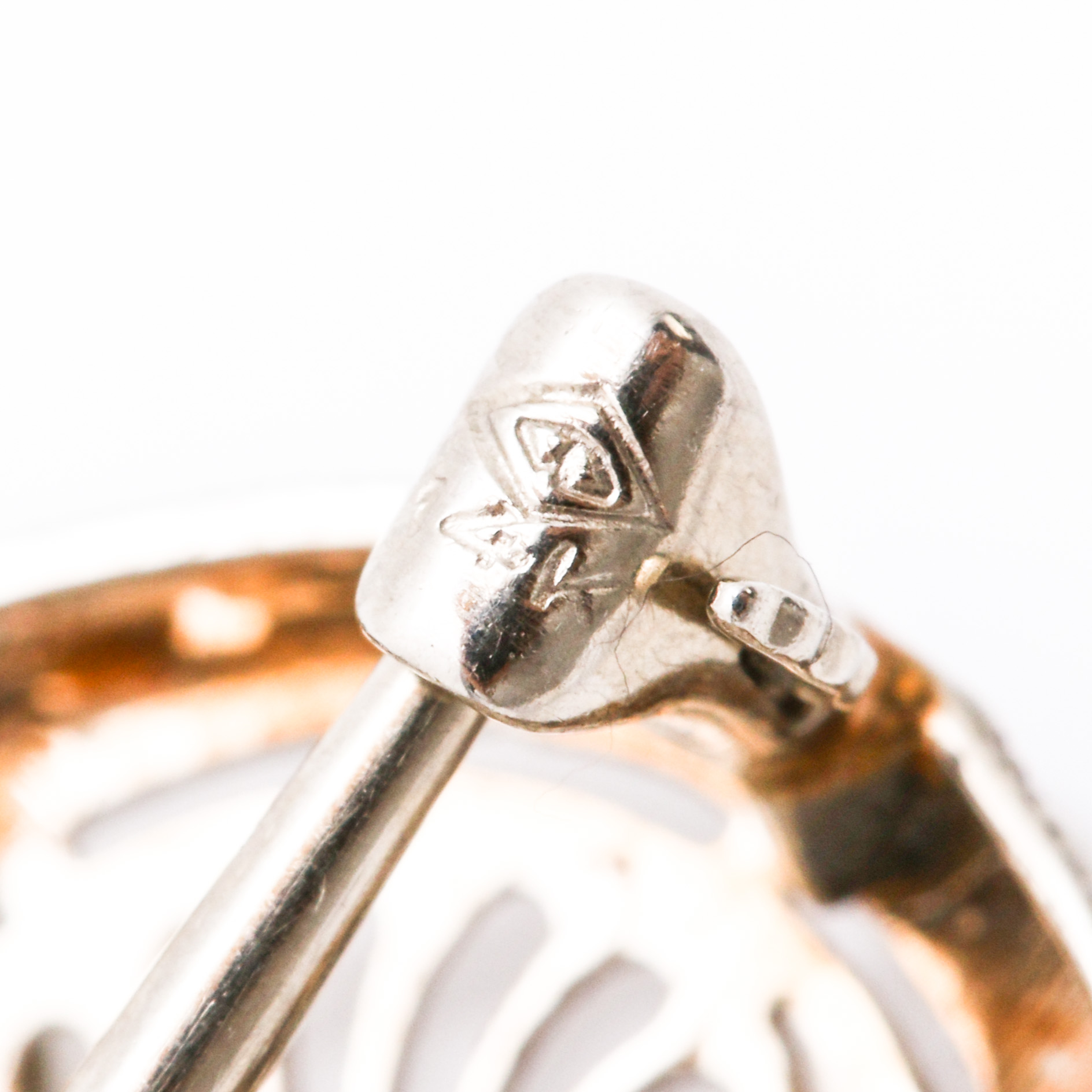 14K White Gold Antique Diamond Brooch