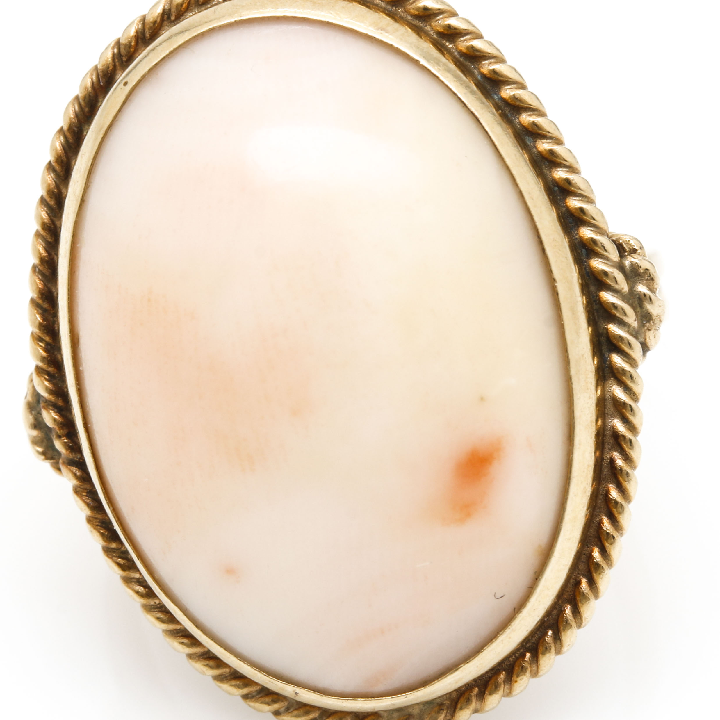 14K Yellow Gold Coral Ring