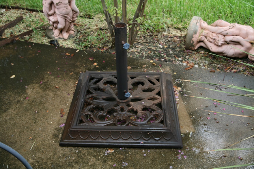 Metal Umbrella Stand