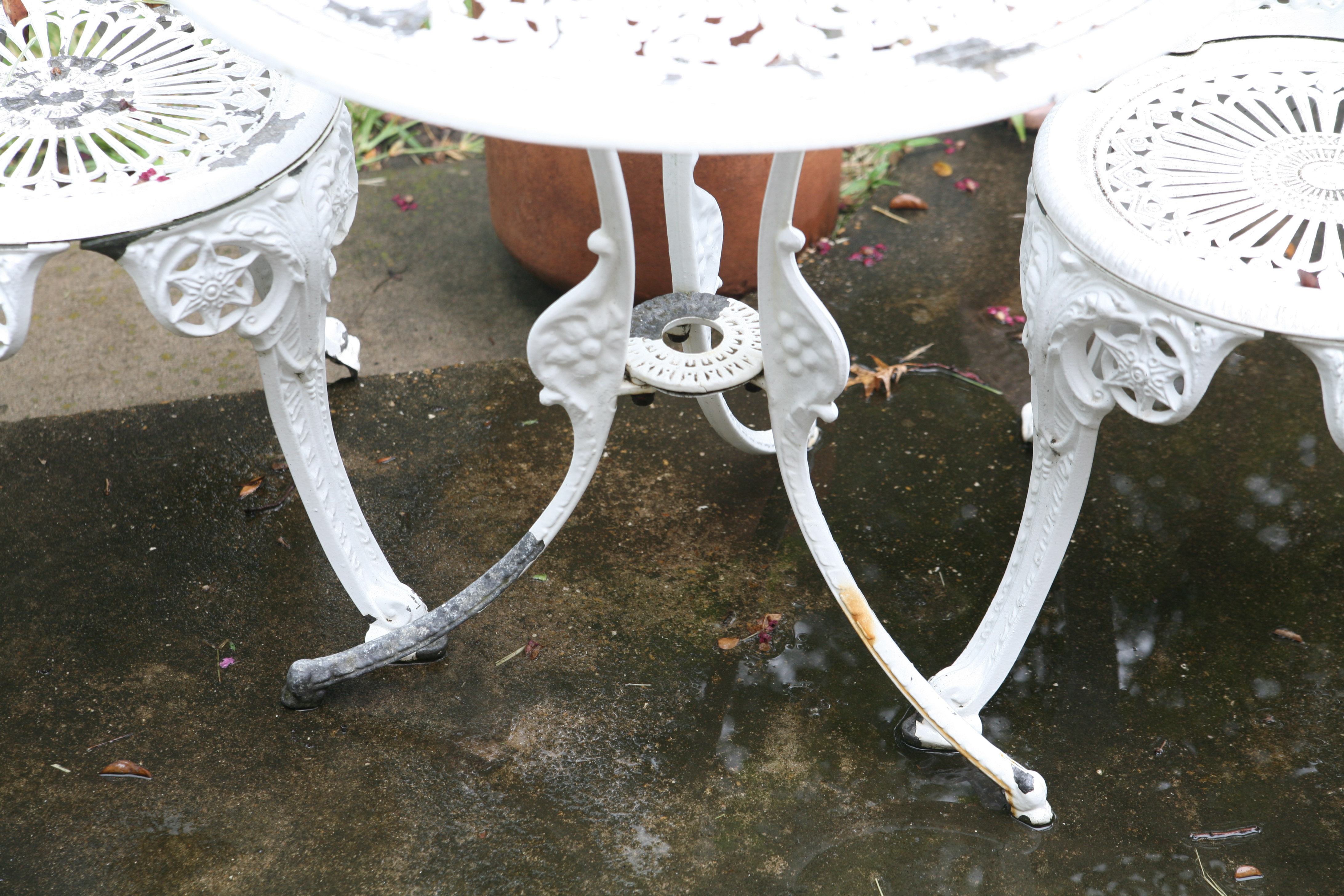 White Cast Iron Patio Table and Chairs