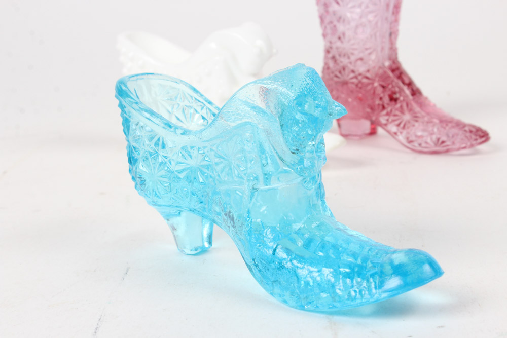 Fenton Glass Shoes Including Vaseline Glass