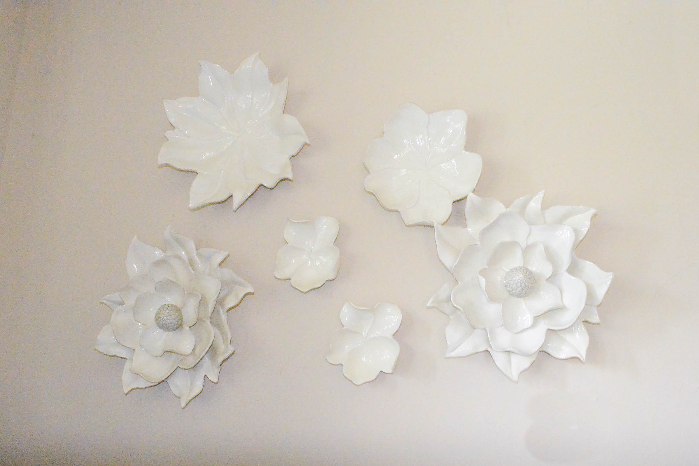 Set of Porcelain Floral Wall Decor