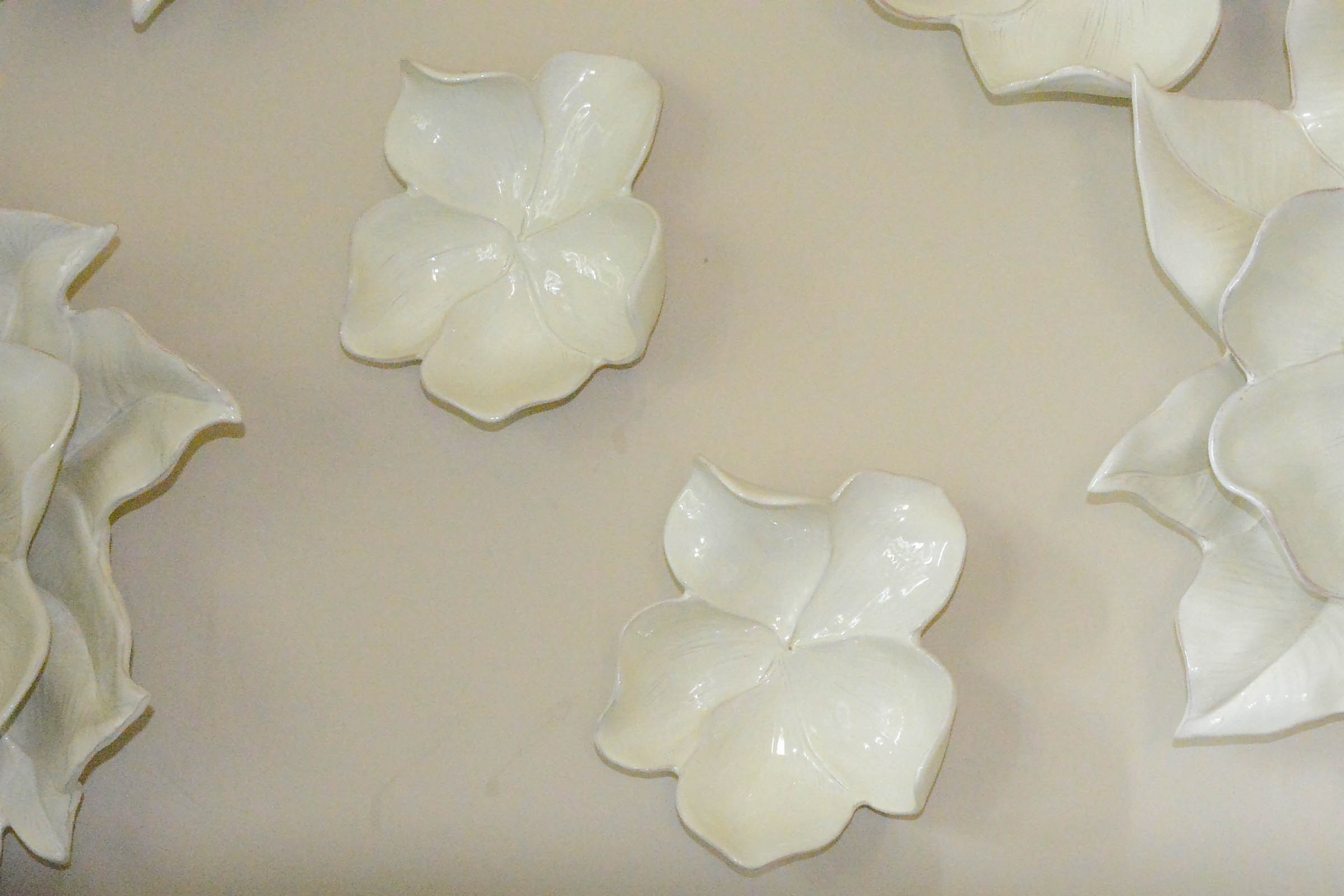 Set of Porcelain Floral Wall Decor