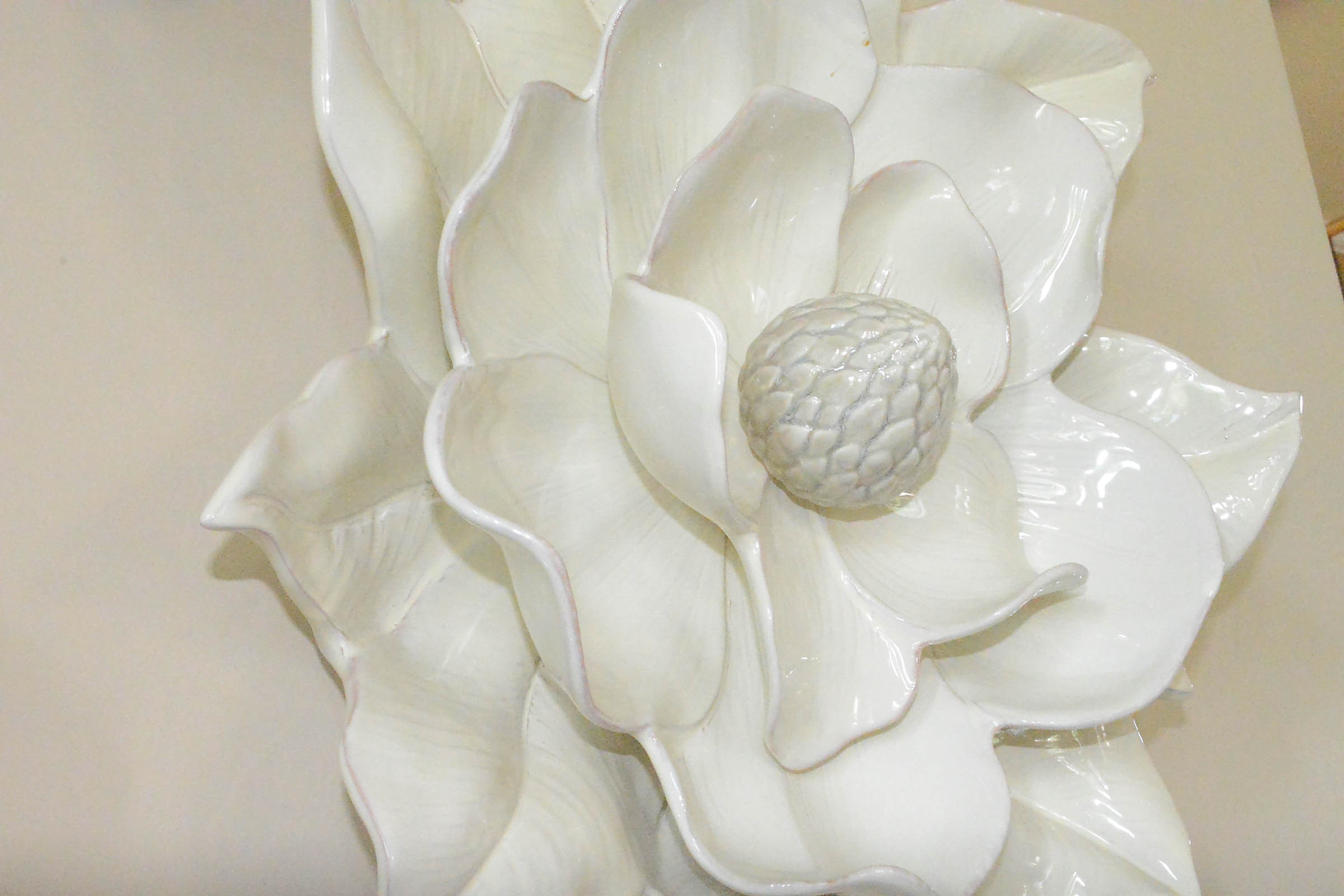 Set of Porcelain Floral Wall Decor
