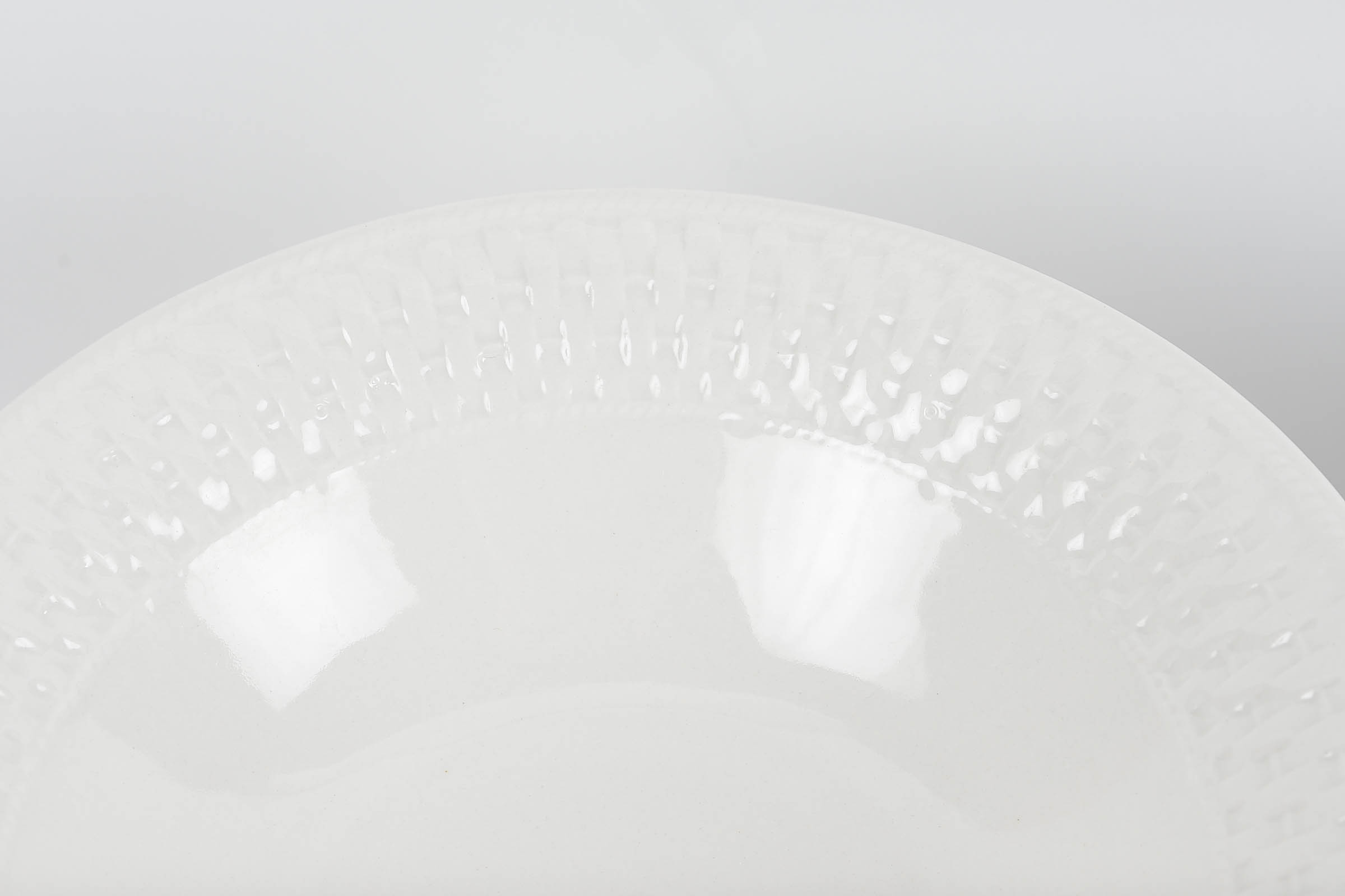 Linens N' Things Basket Weave Glazed White Dinnwerware