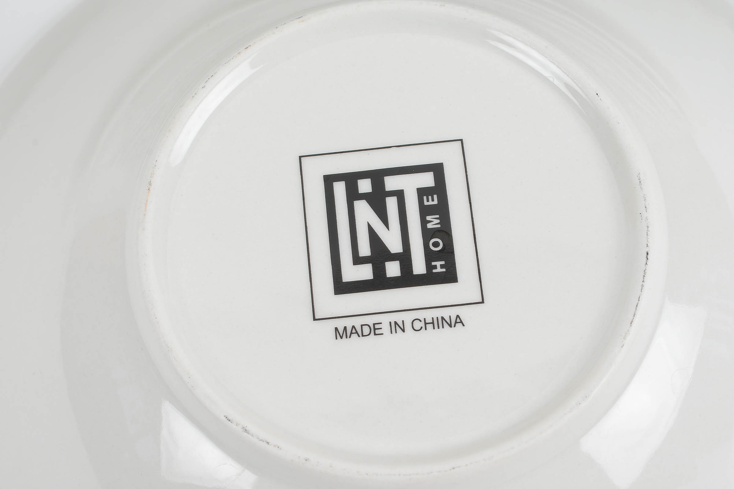 Linens N' Things Basket Weave Glazed White Dinnwerware