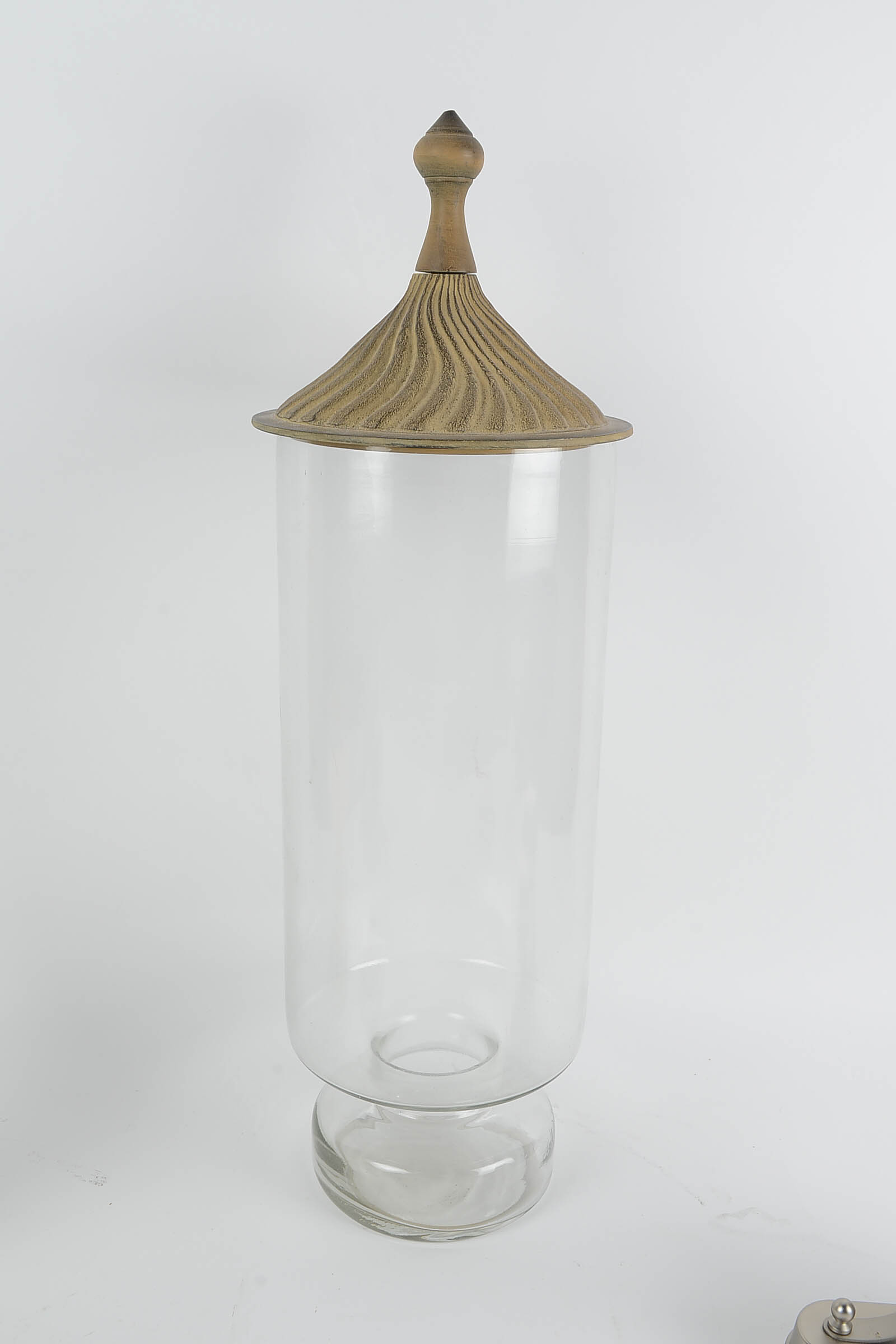 Selection of Home Decor including Chaney Clock