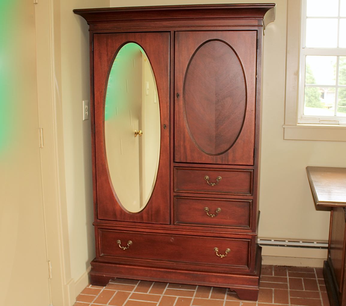 Lexington Vintage Wardrobe