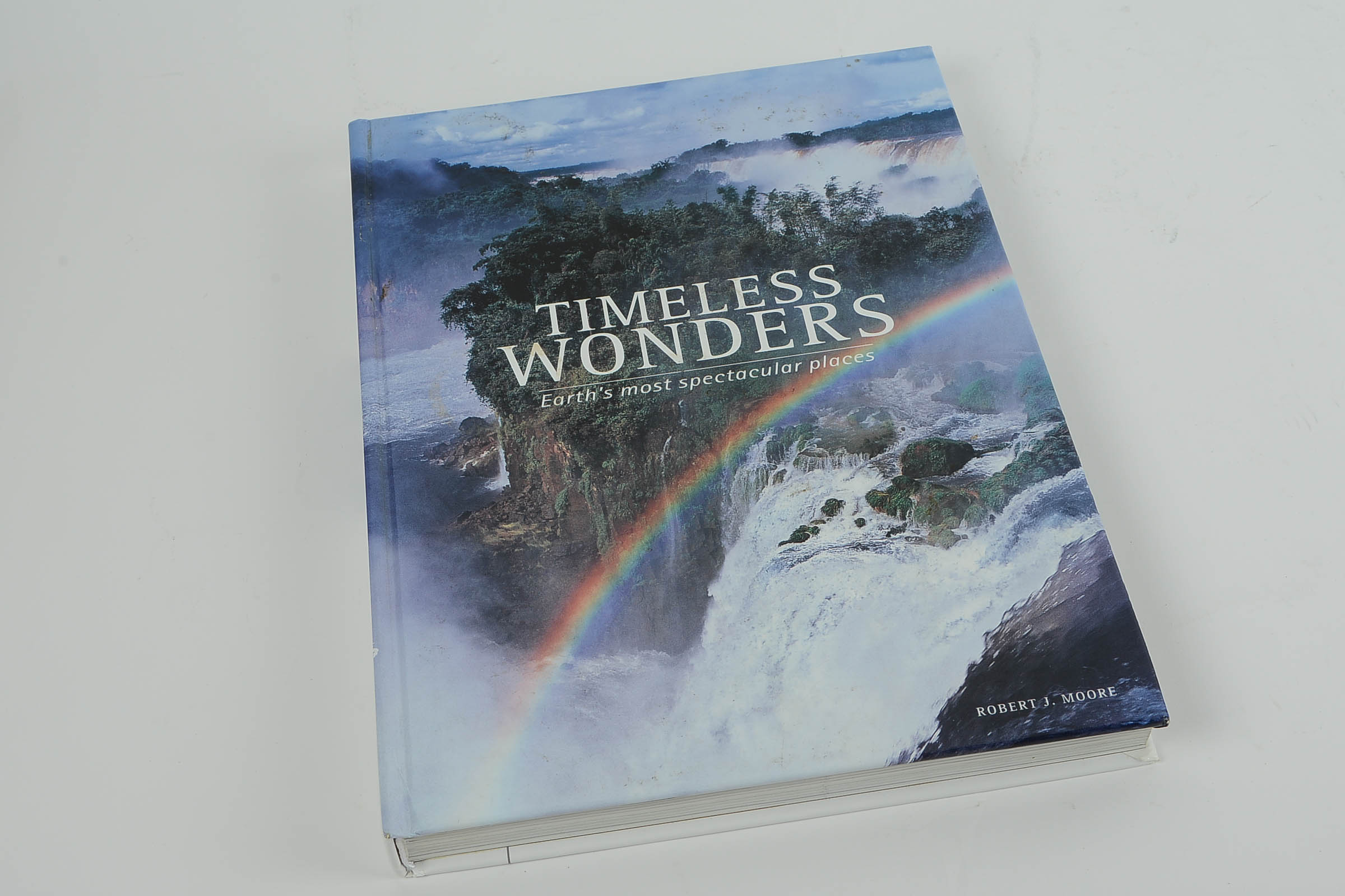 Pair of Coffee Table Books Titled "Timeless Wonders" and "Chinese Art"