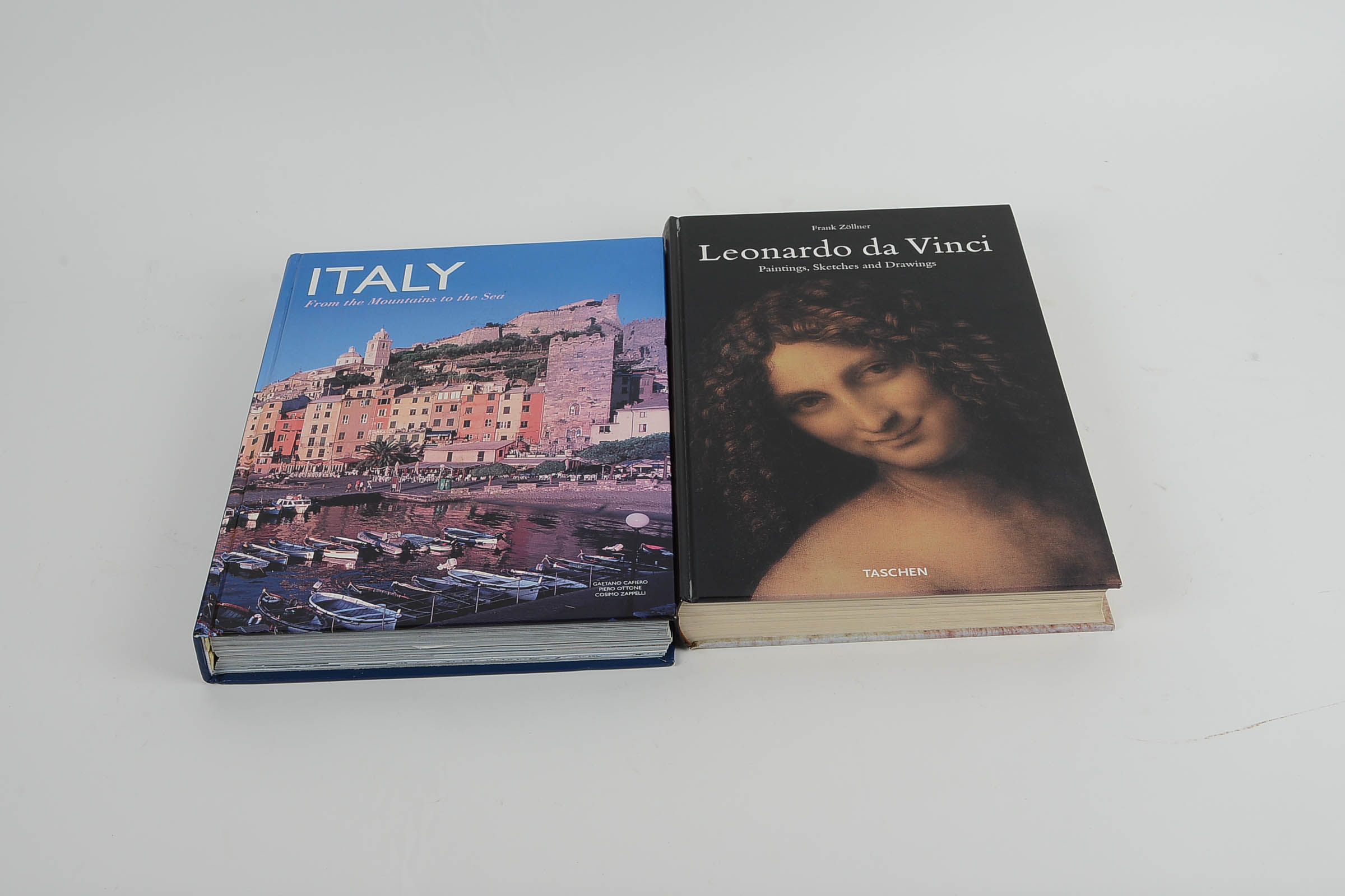 Set of Two Coffee Table Books: "Italy" and "Leonardo da Vinci"
