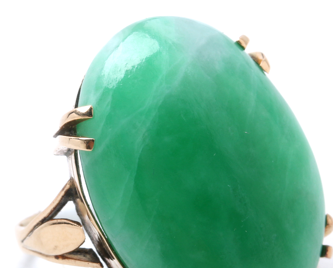 Apple Green Jadeite Oval Cabochon Ring in 14K Yellow Gold