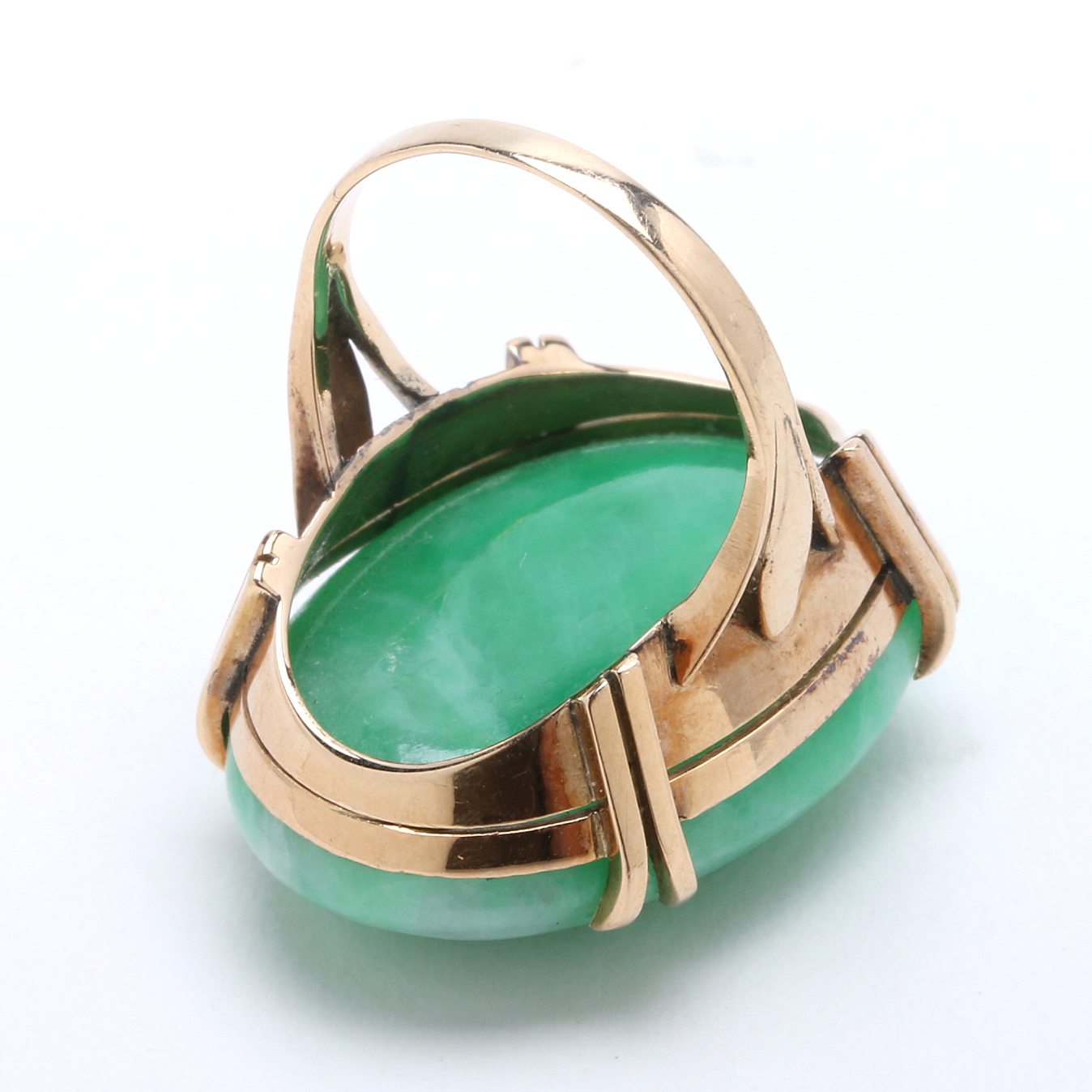 Apple Green Jadeite Oval Cabochon Ring in 14K Yellow Gold