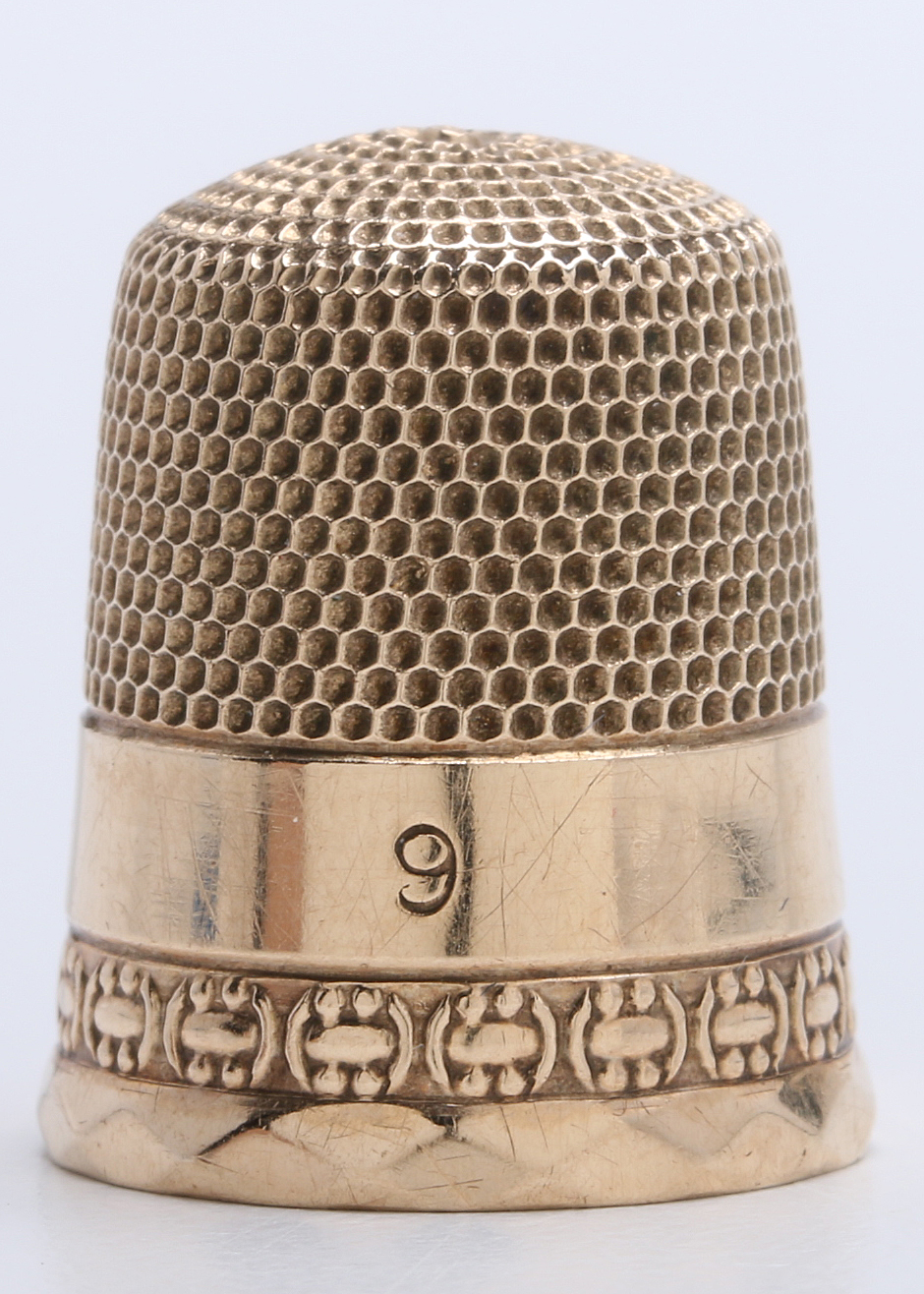 Vintage 10K Yellow Gold Thimble