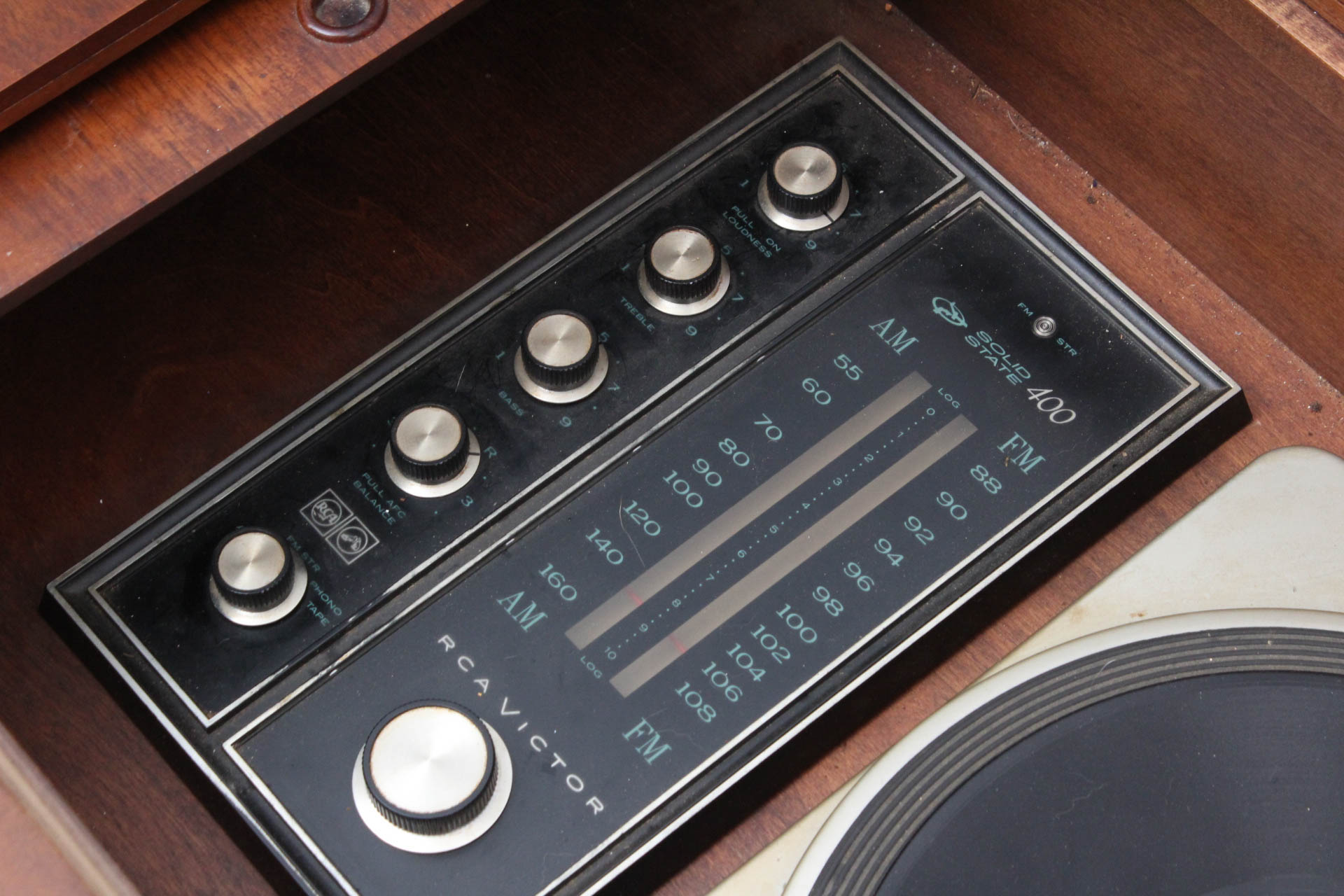 Mid Century Modern RCA Victor Victrola Stereo Console