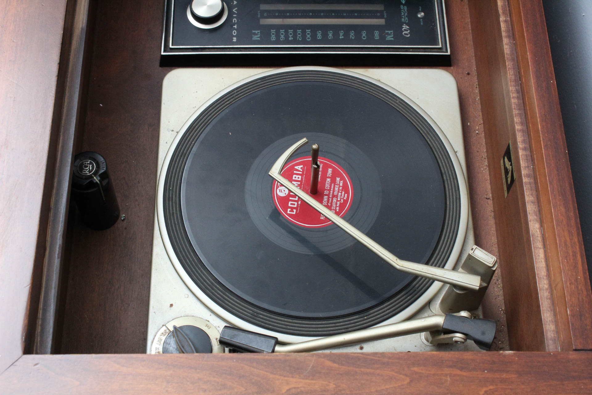 Mid Century Modern RCA Victor Victrola Stereo Console